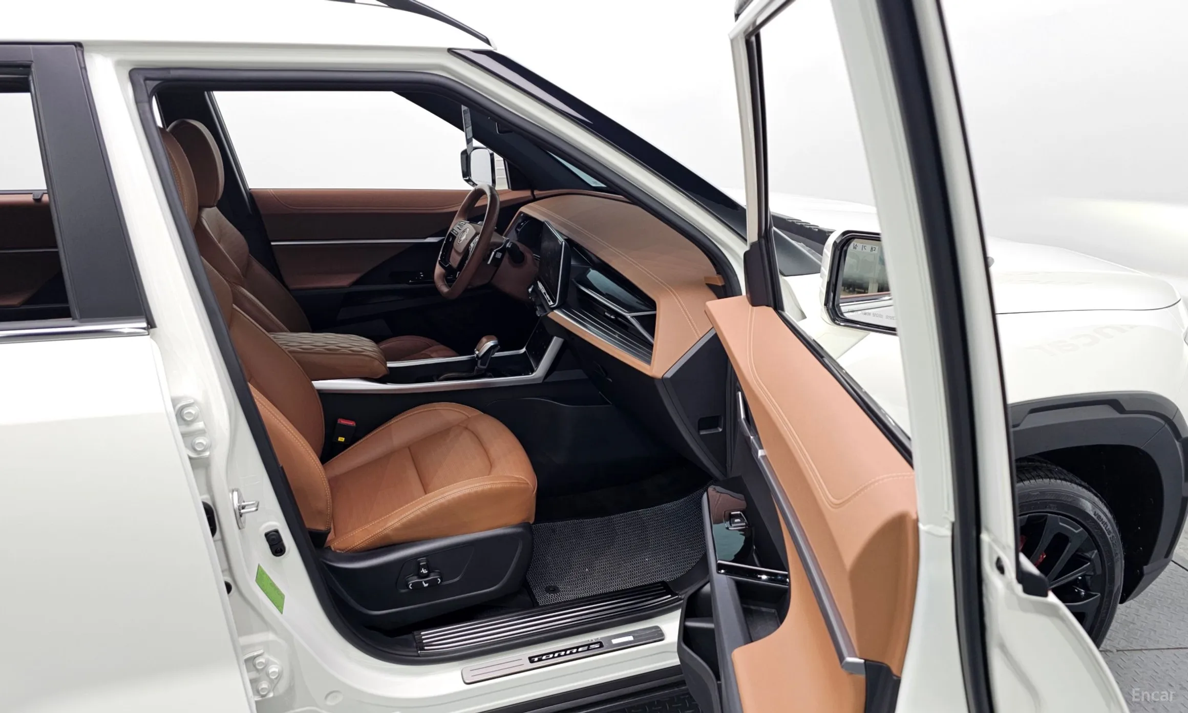 KG Mobility (SsangYong) Torres превью 11