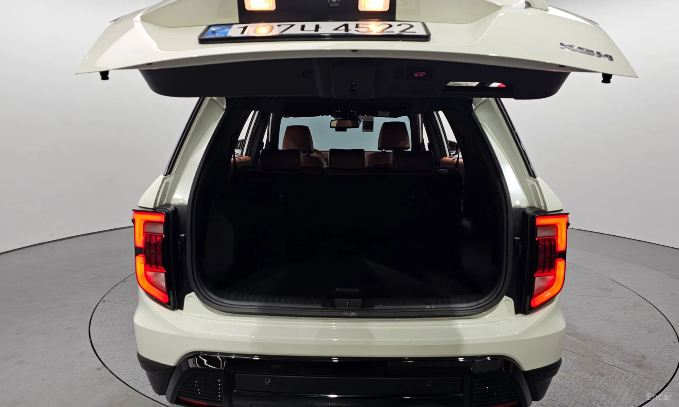 KG Mobility (SsangYong) Torres превью 20