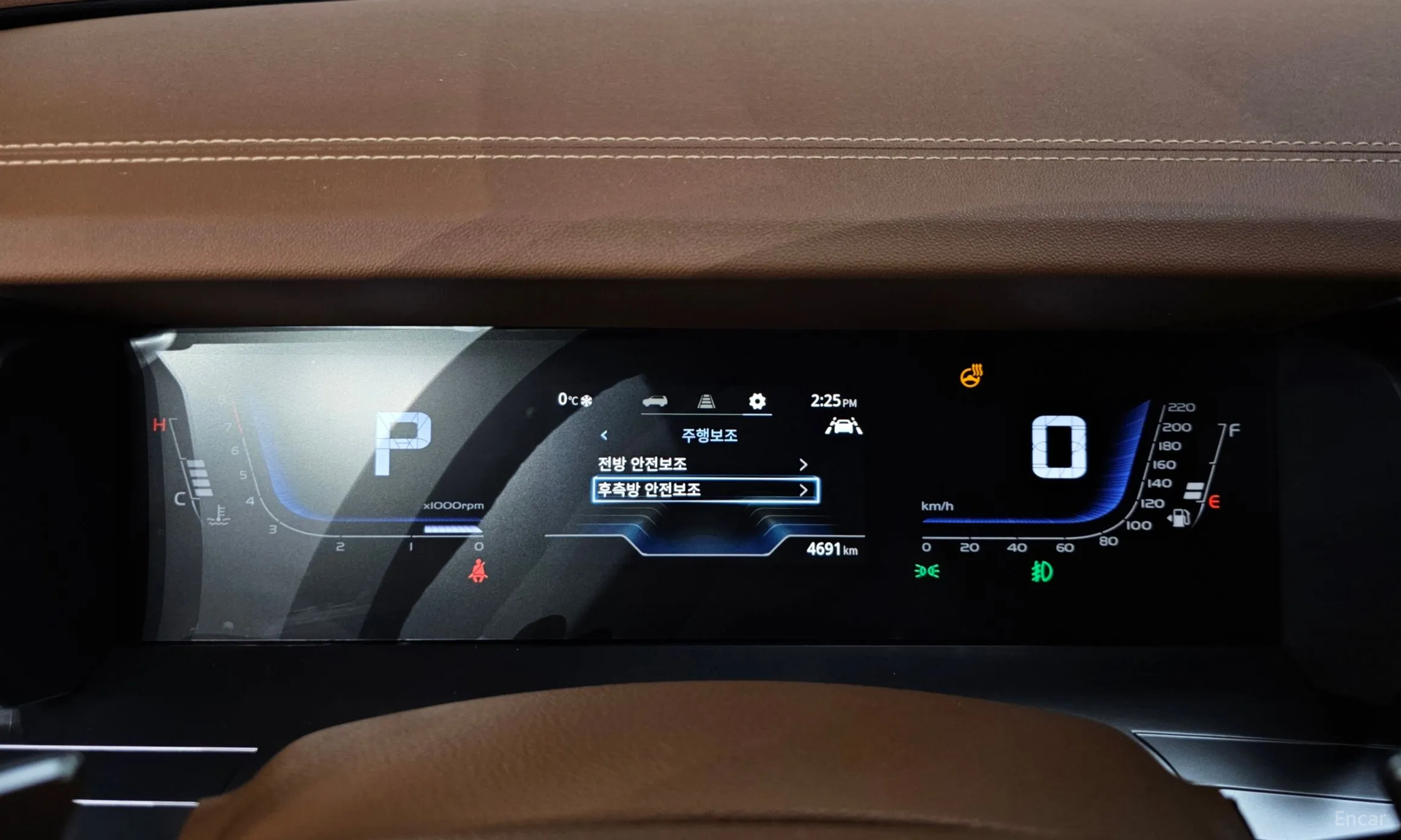 KG Mobility (SsangYong) Torres превью 8
