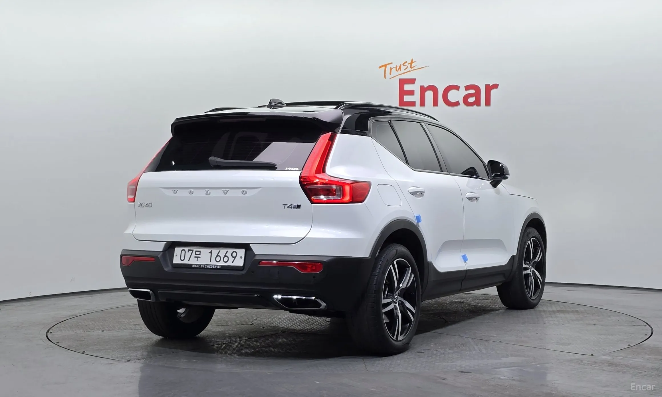 Volvo XC40 превью 2