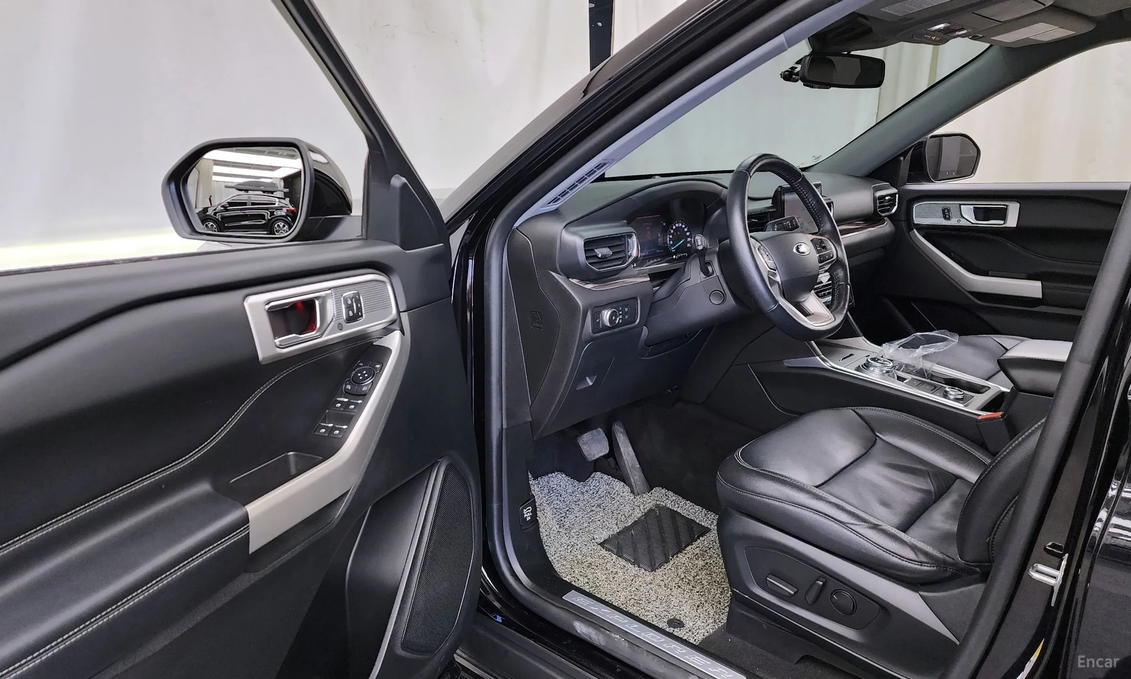 Ford Explorer 6th Generation превью 10