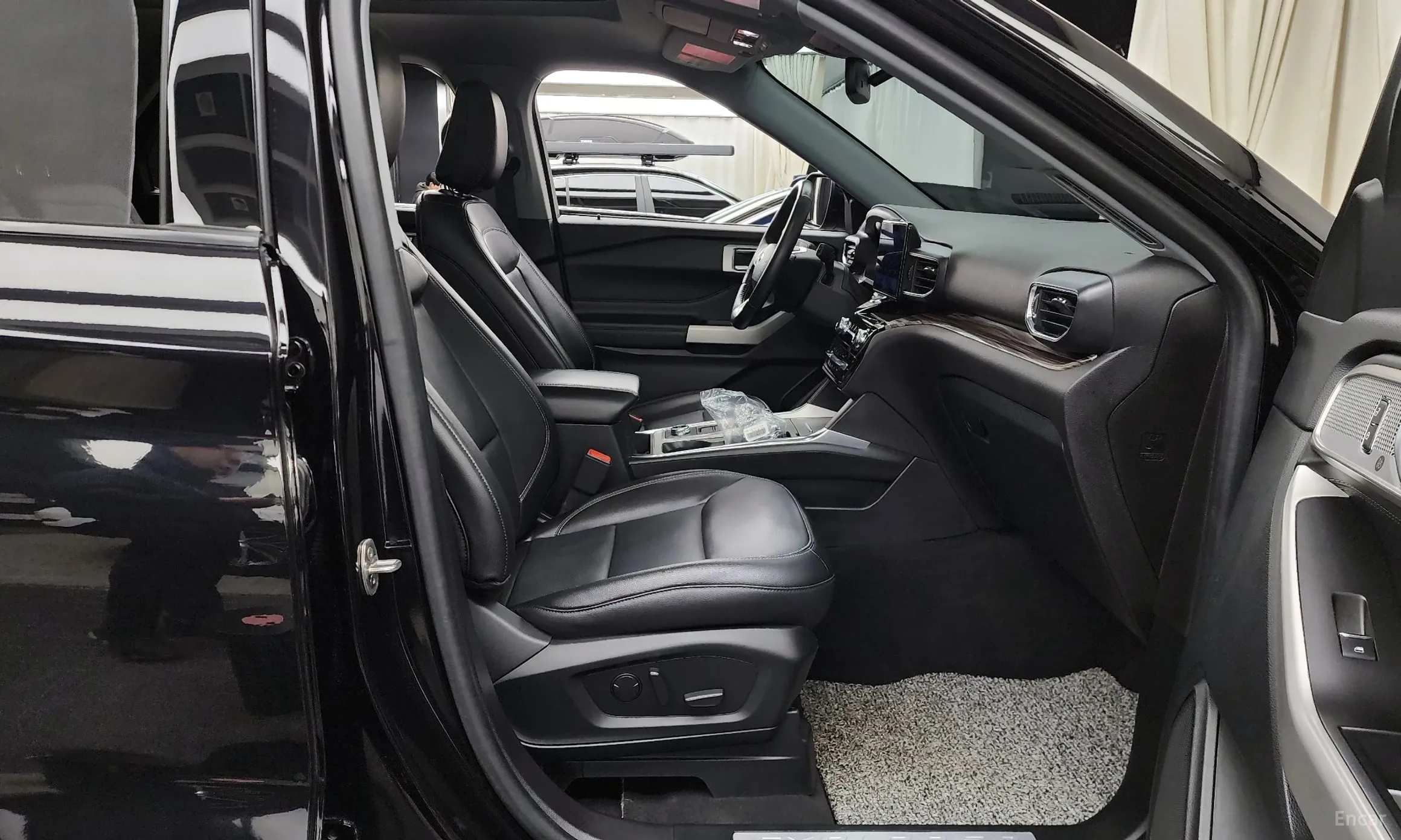 Ford Explorer 6th Generation превью 11