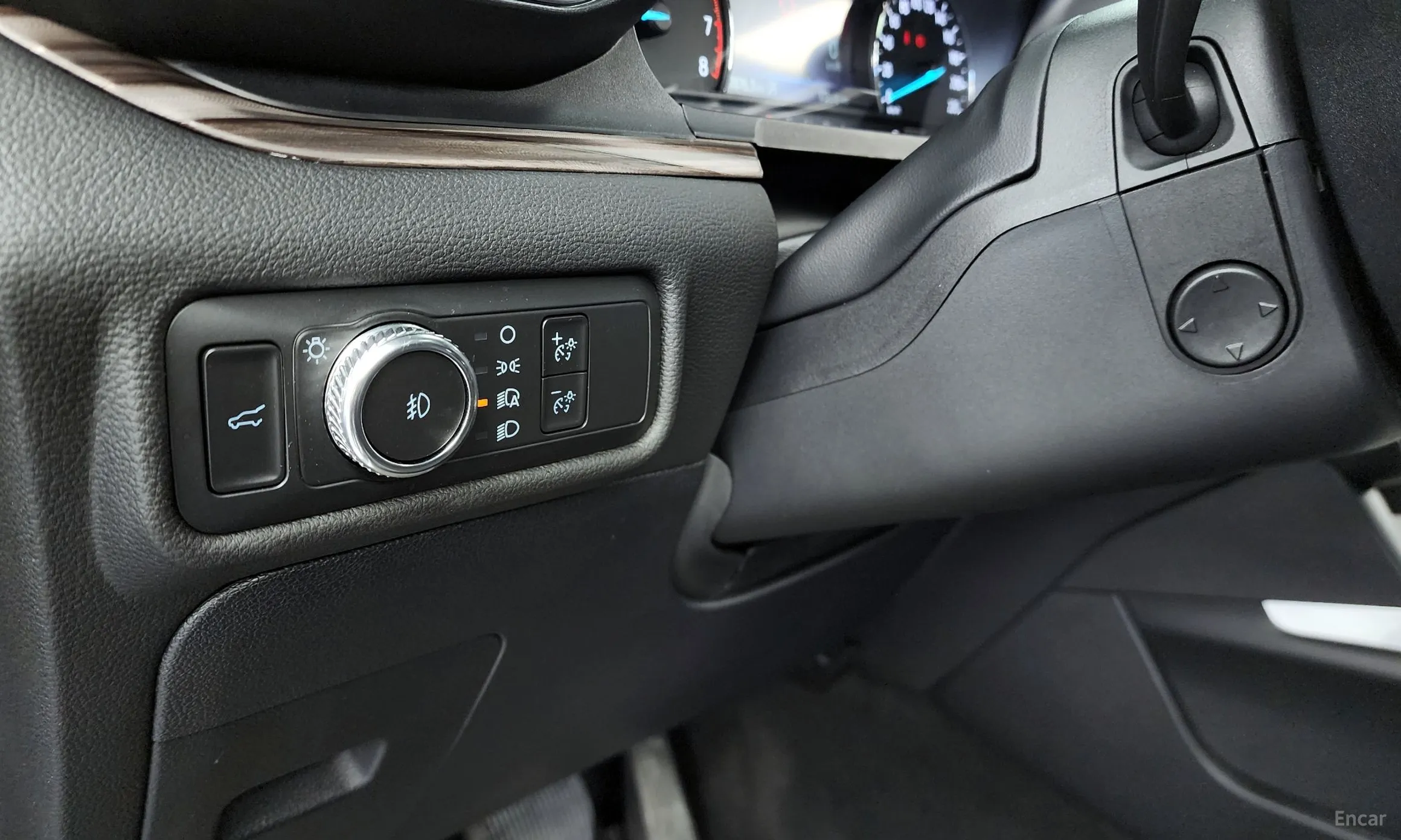 Ford Explorer 6th Generation превью 16