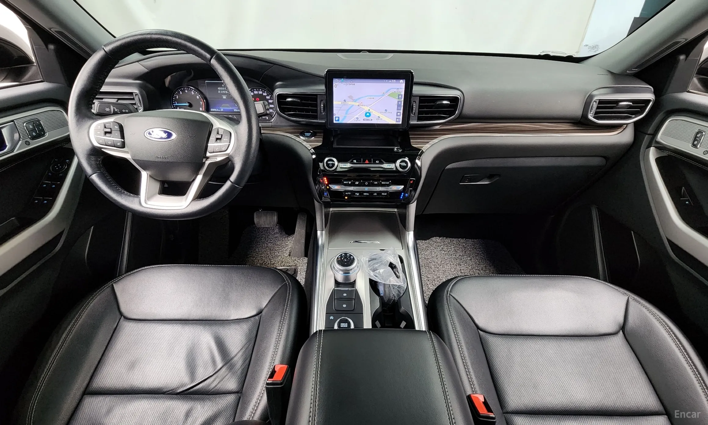Ford Explorer 6th Generation превью 7
