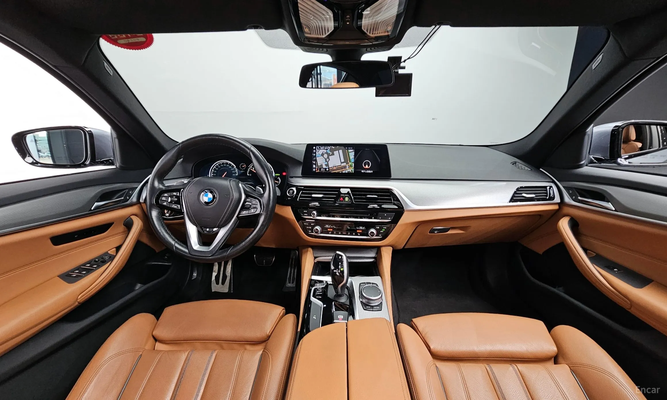 BMW 5 Series (G30) превью 7