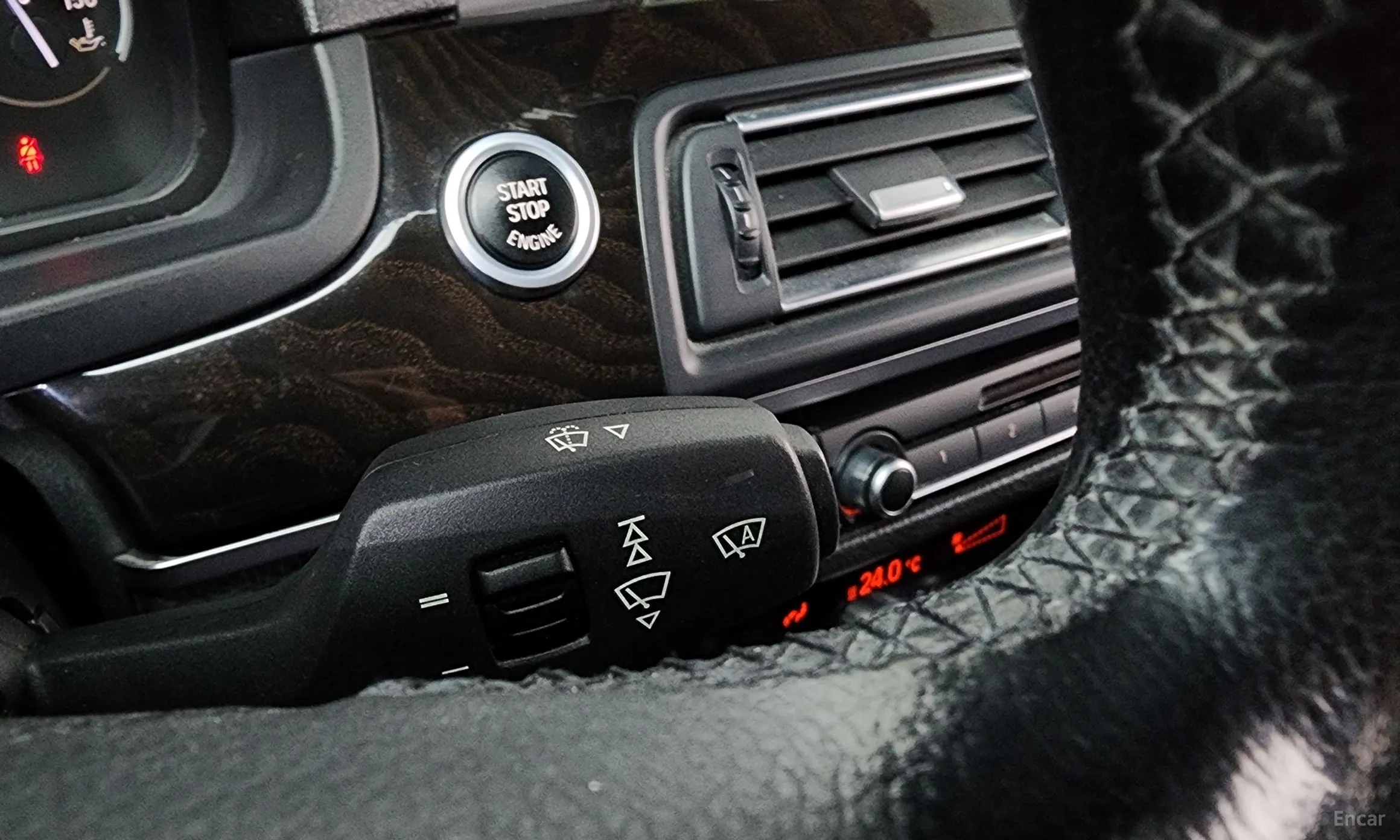 BMW 5 Series (F10) превью 18