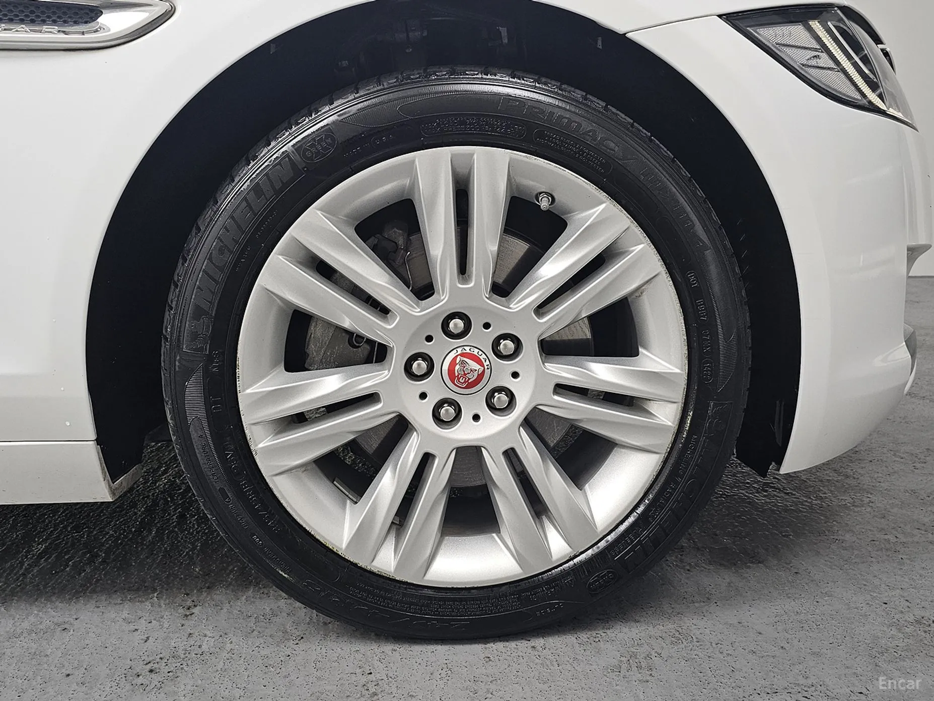 Jaguar XF (x260) превью 5