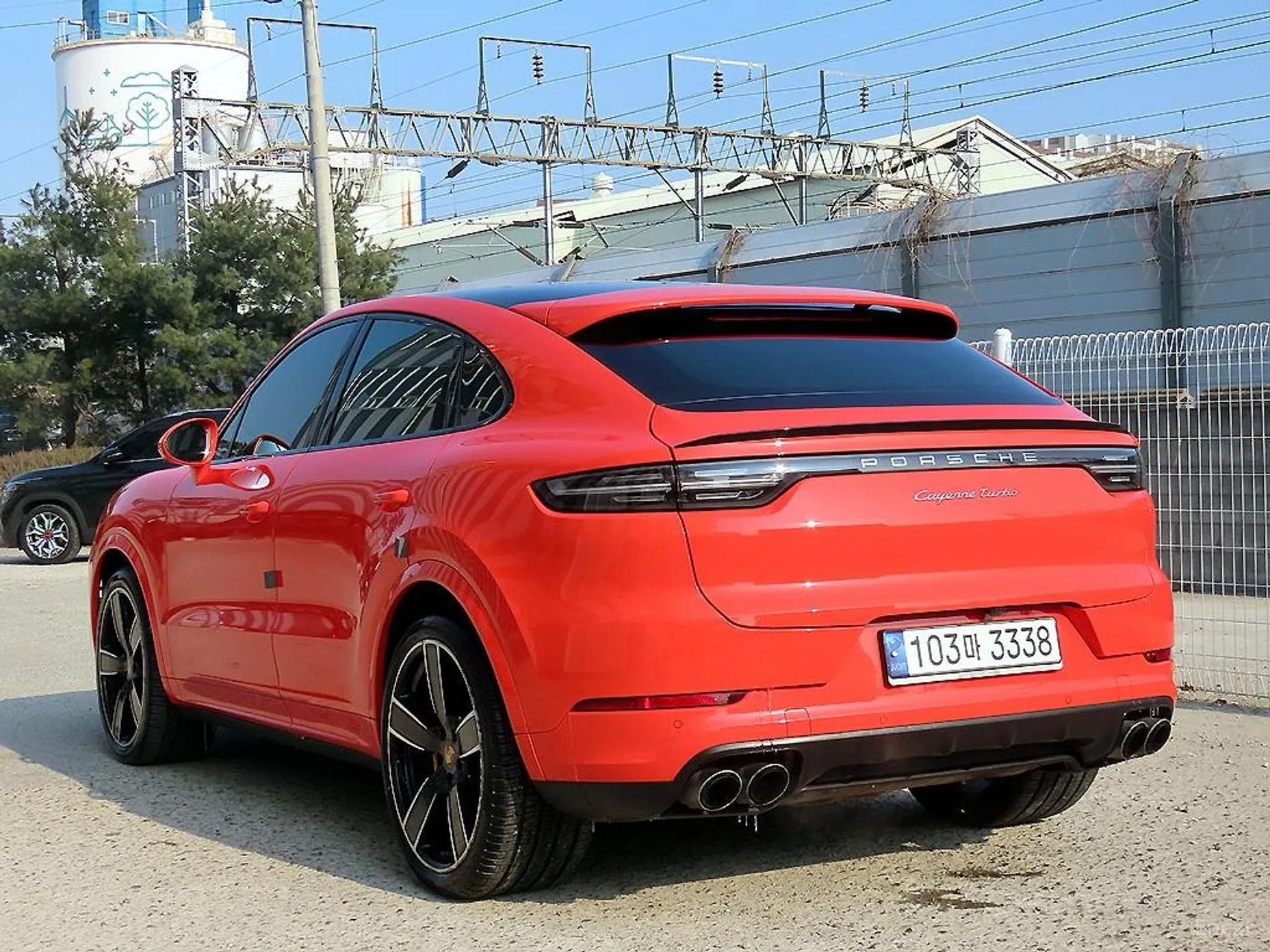 Porsche Cayenne (PO536) превью 2