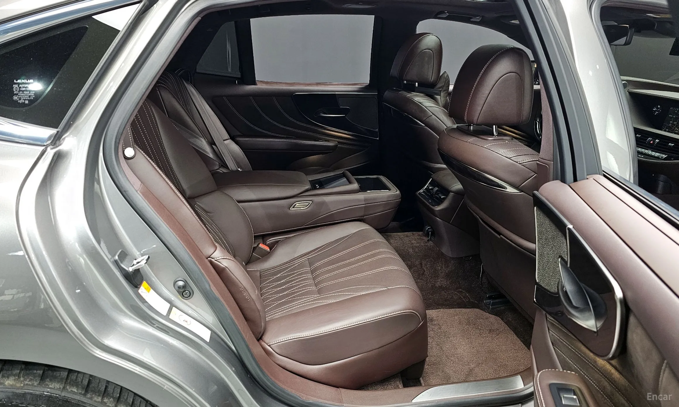 Lexus LS500 5th Generation превью 12