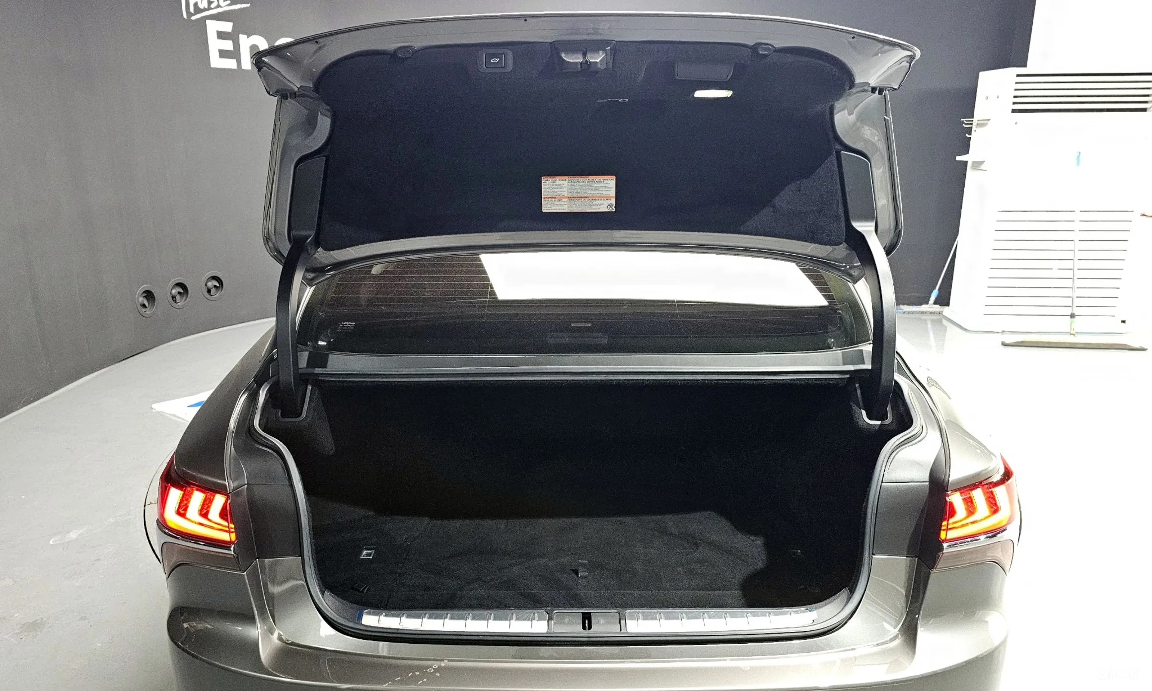 Lexus LS500 5th Generation превью 20