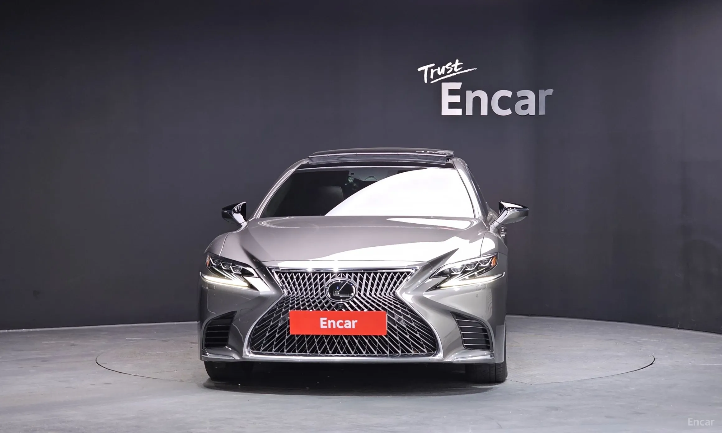 Lexus LS500 5th Generation превью 3