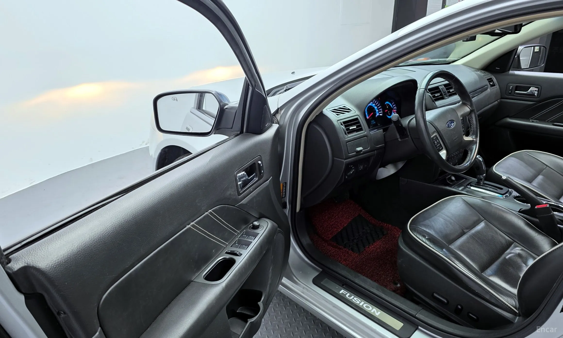 Ford Fusion превью 11