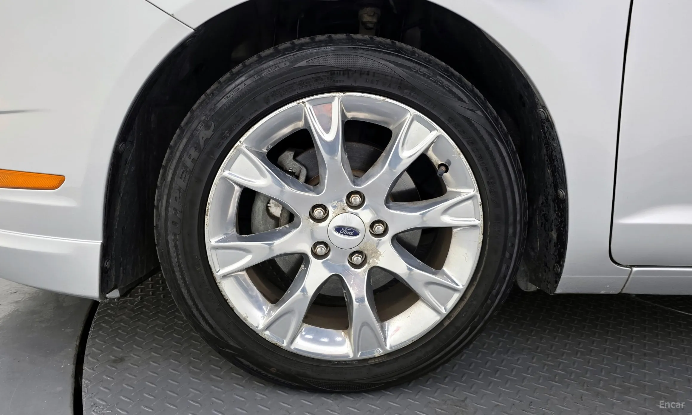 Ford Fusion превью 5