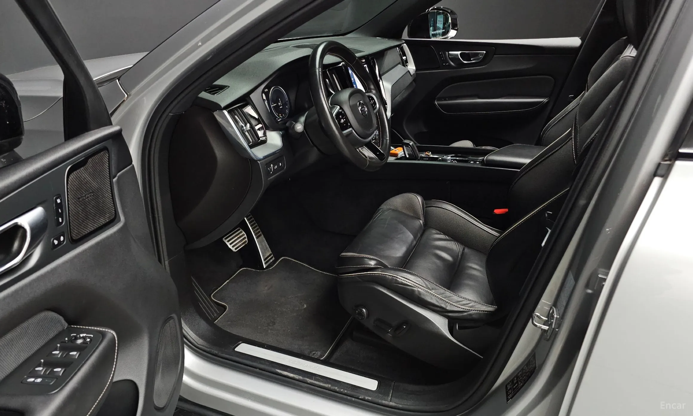 Volvo XC60 Gen 2 превью 11