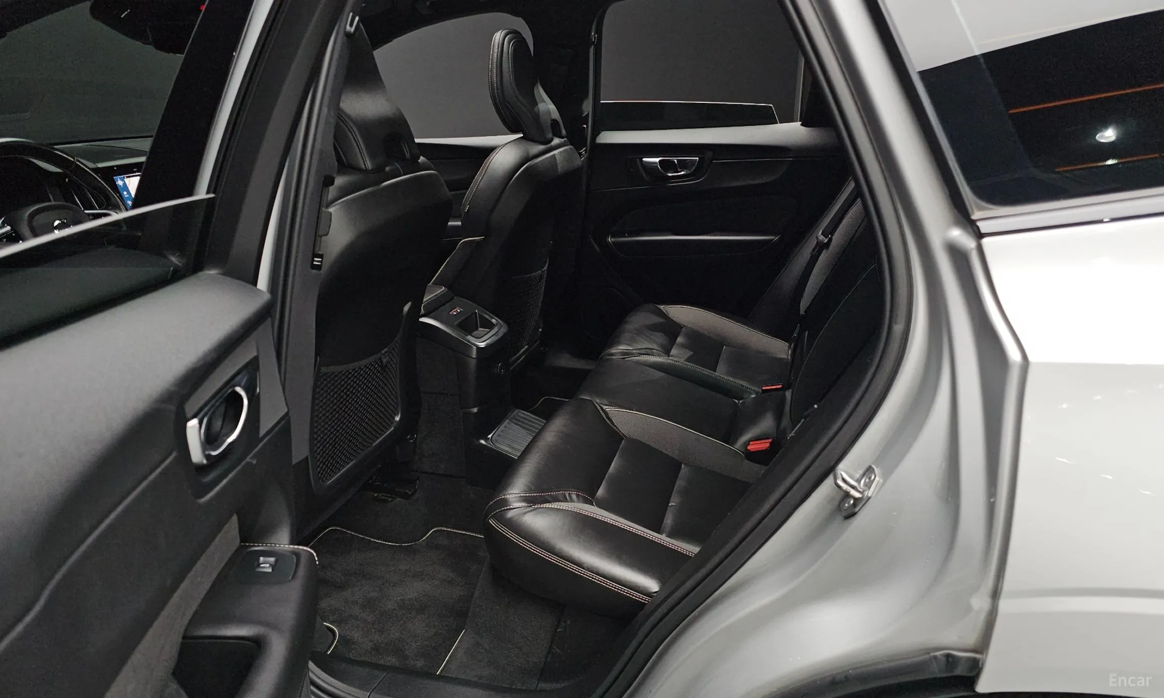 Volvo XC60 Gen 2 превью 12