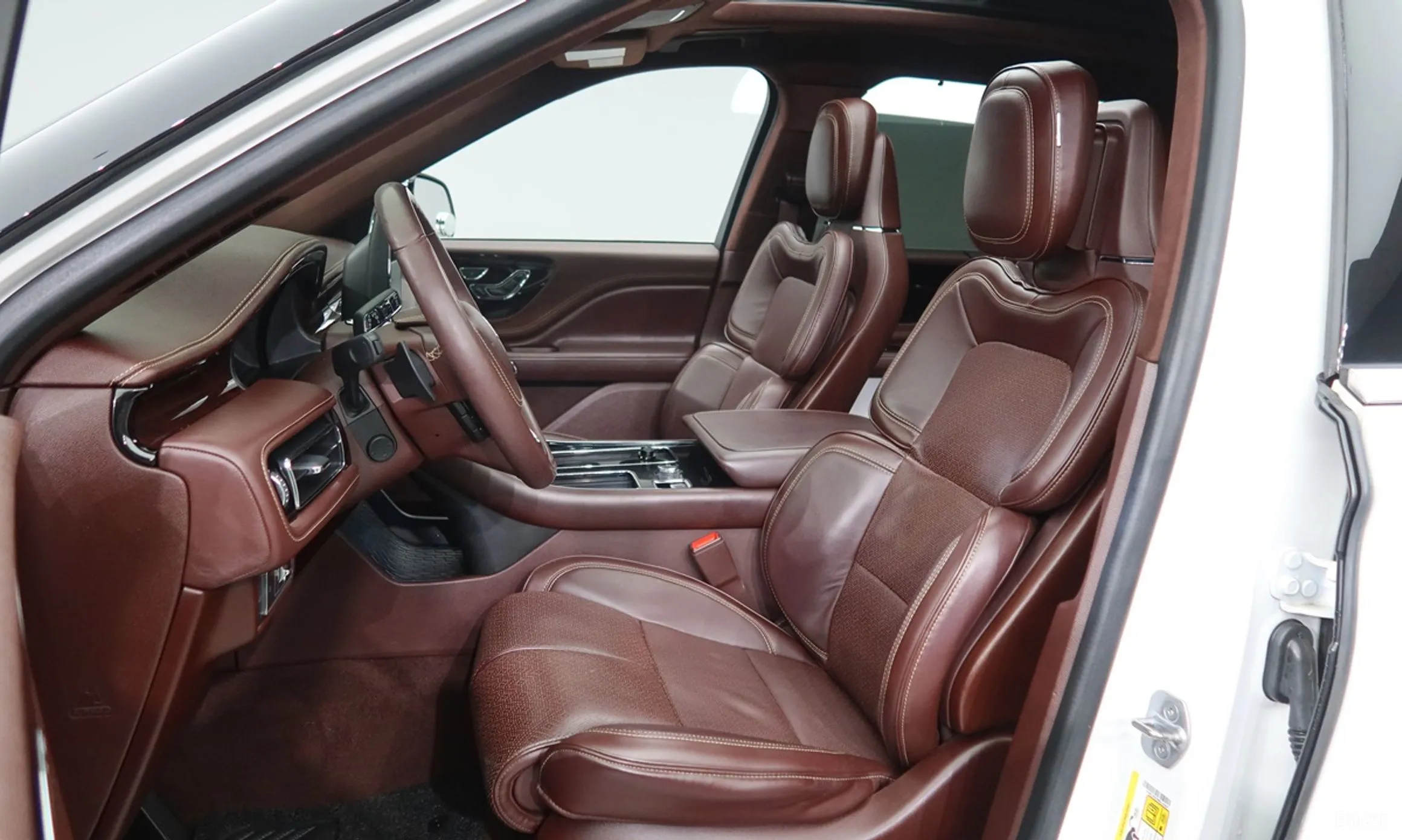 Lincoln Aviator 2nd Generation превью 8