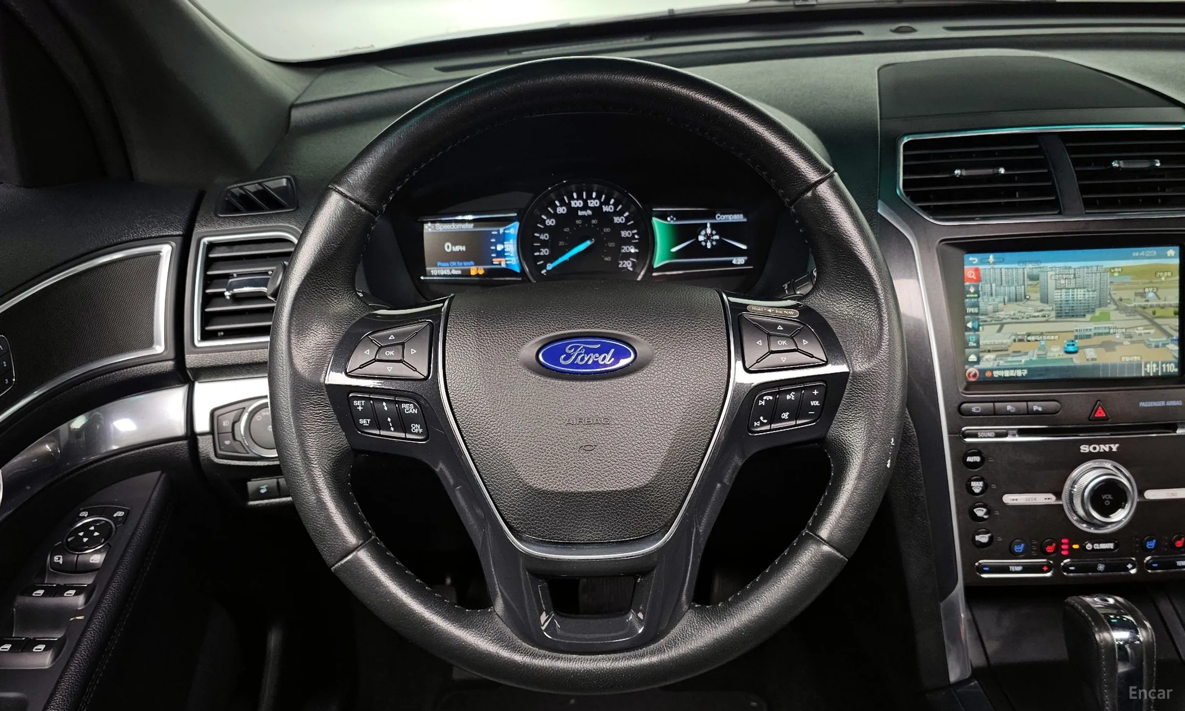 Ford Explorer превью 13