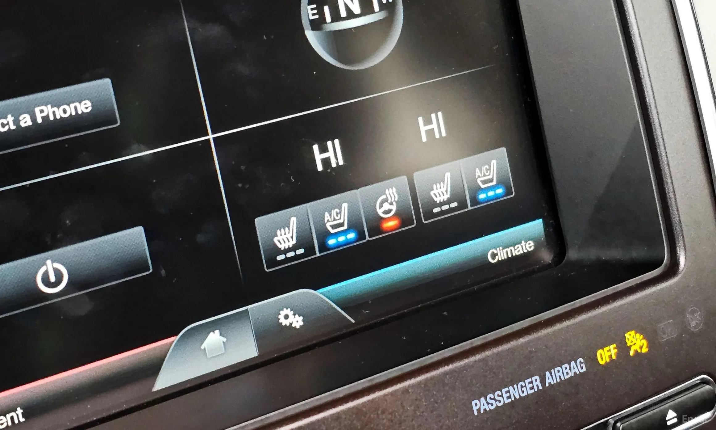 Ford Explorer превью 18