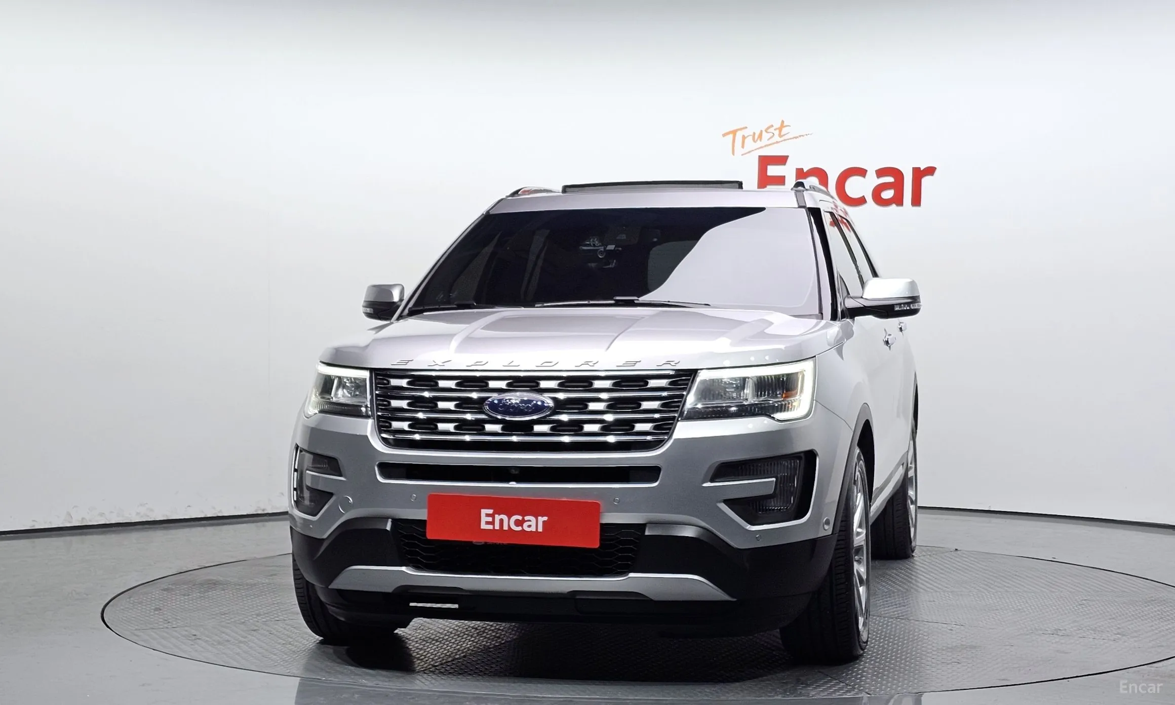 Ford Explorer превью 3