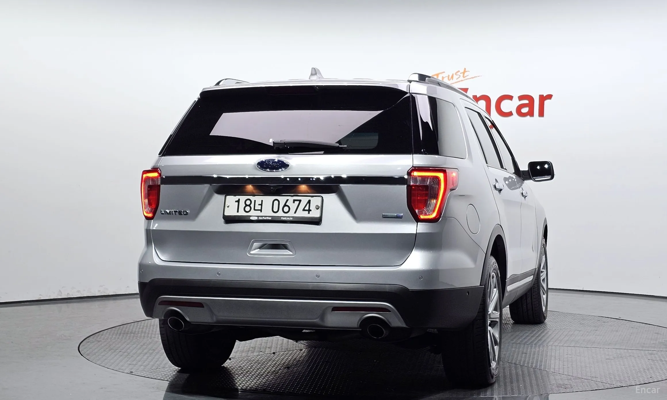 Ford Explorer превью 4