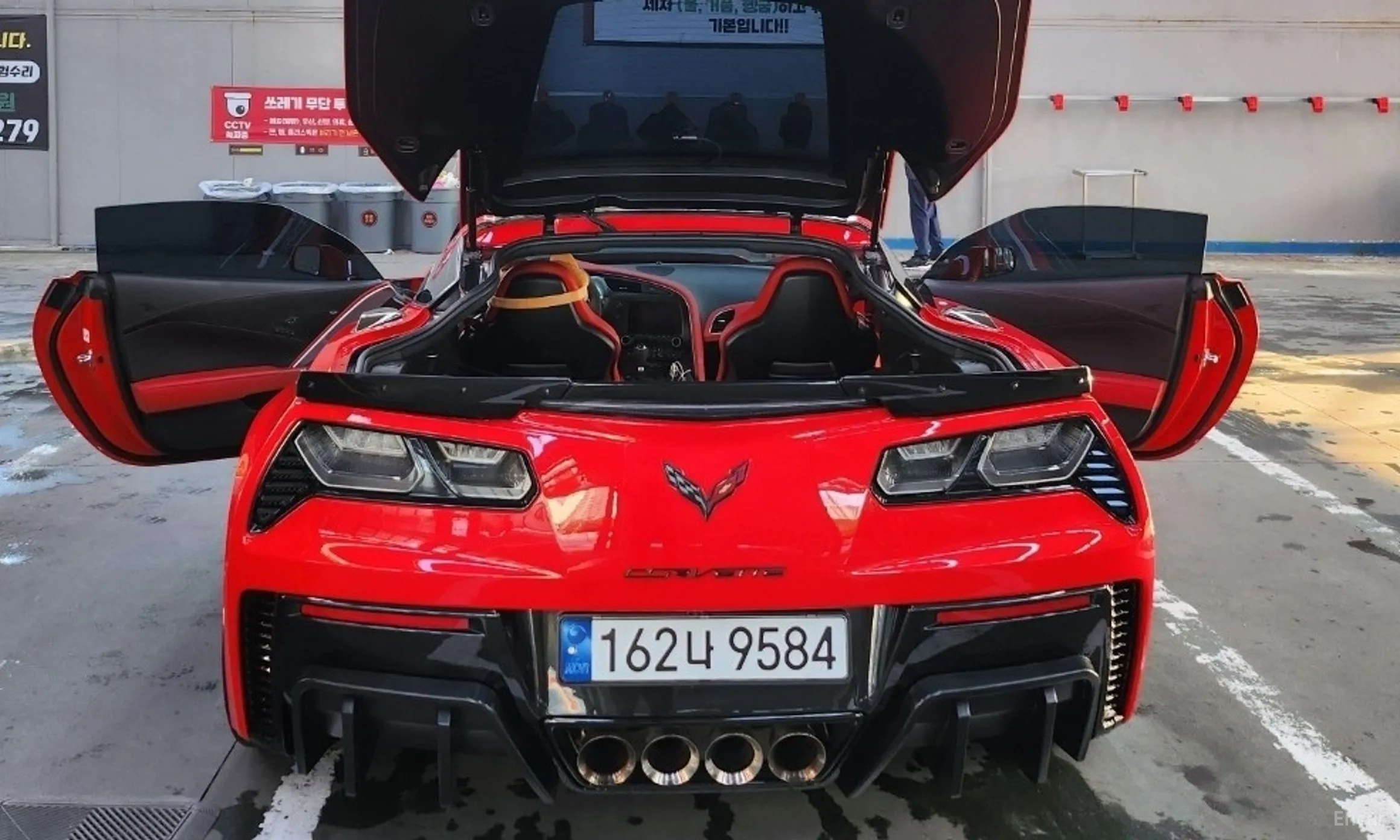 Chevrolet Corvette превью 13