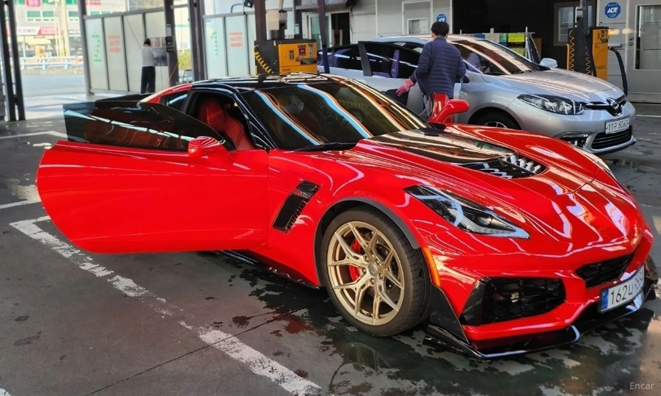 Chevrolet Corvette превью 14