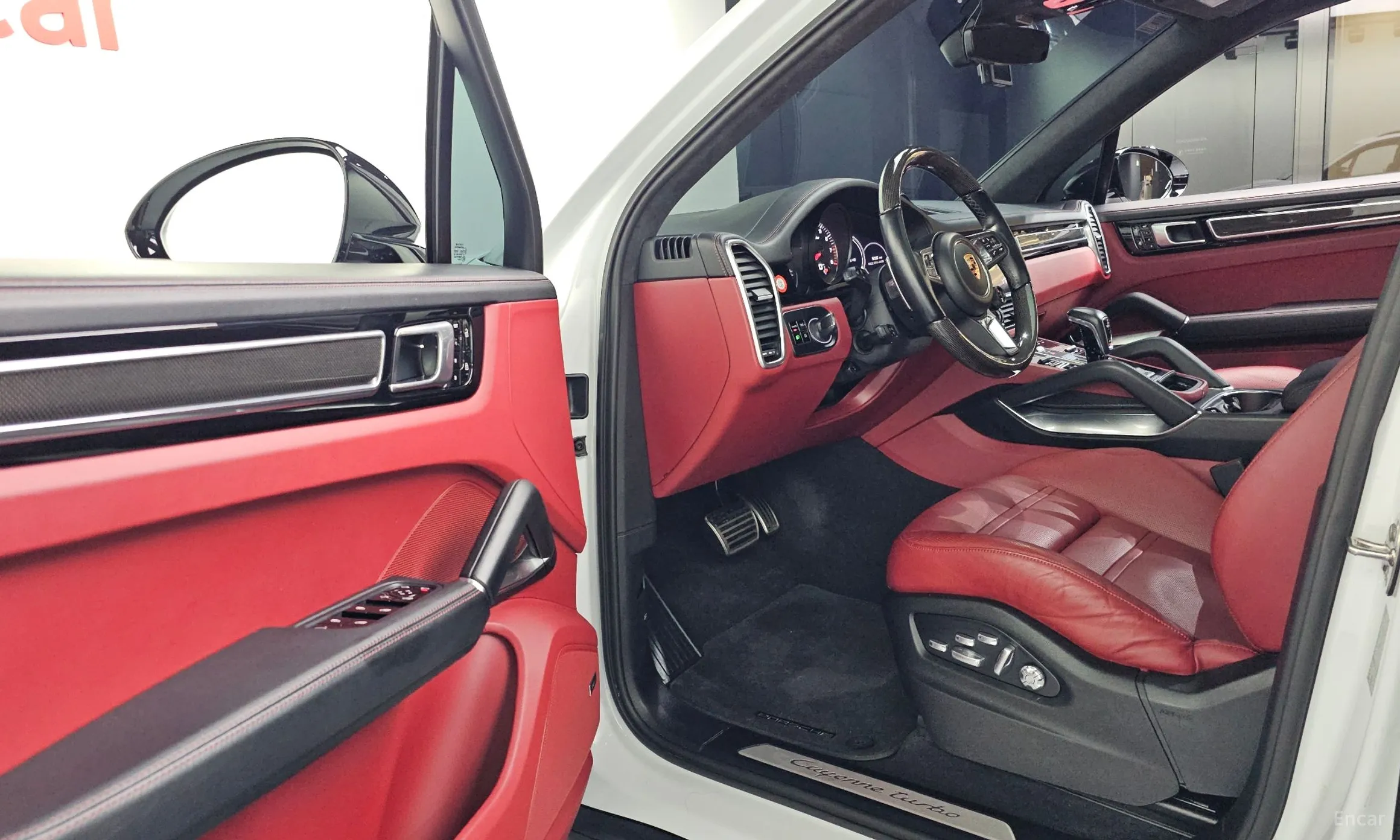 Porsche Cayenne (PO536) превью 10