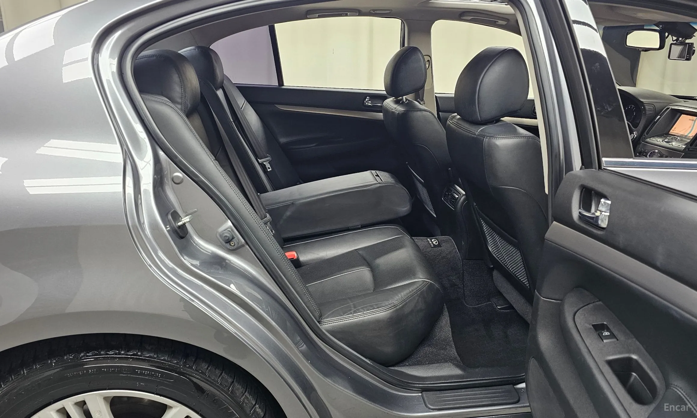 Infiniti G25 превью 12