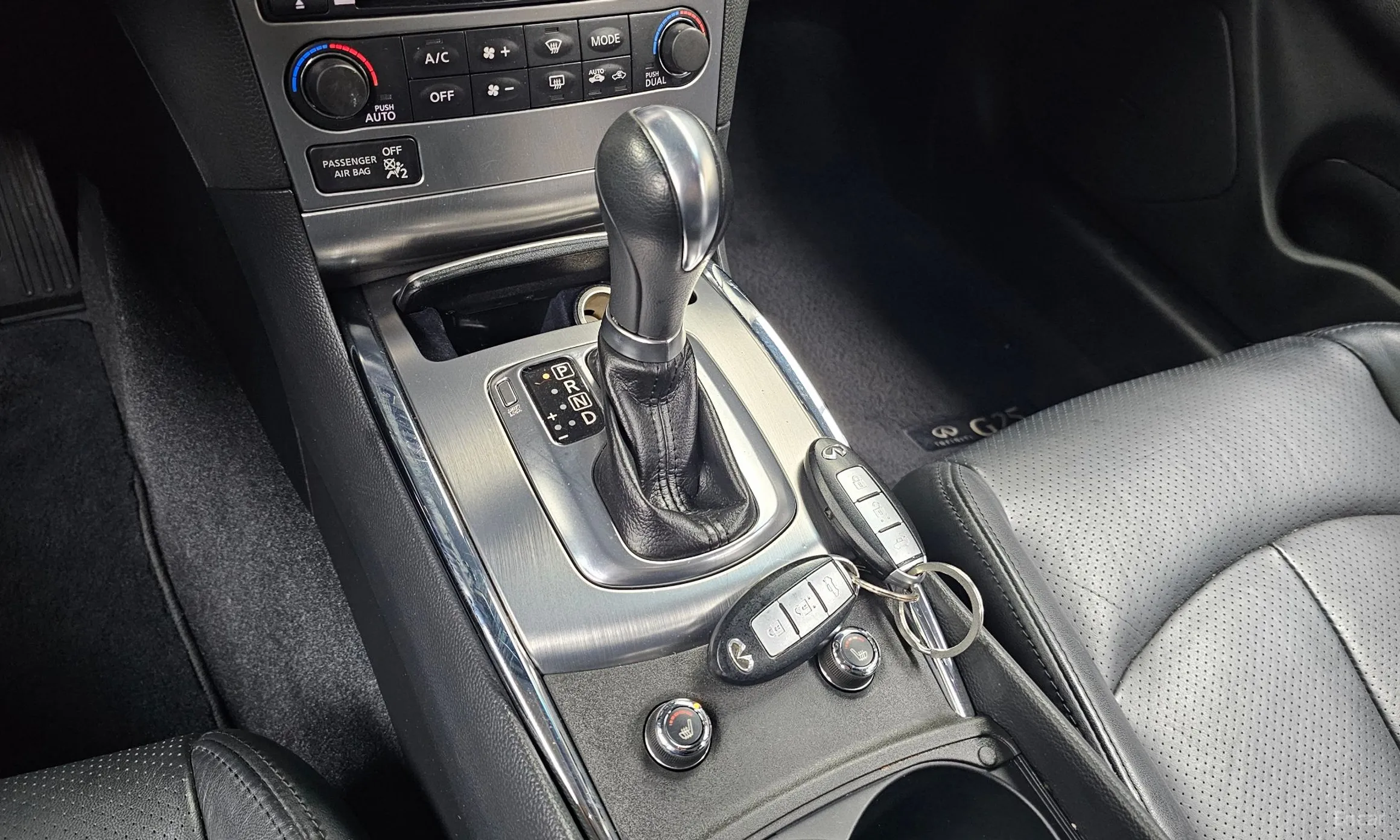 Infiniti G25 превью 9