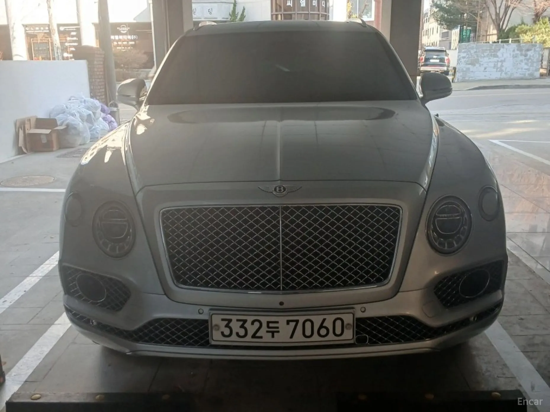 Bentley Bentayga превью 2