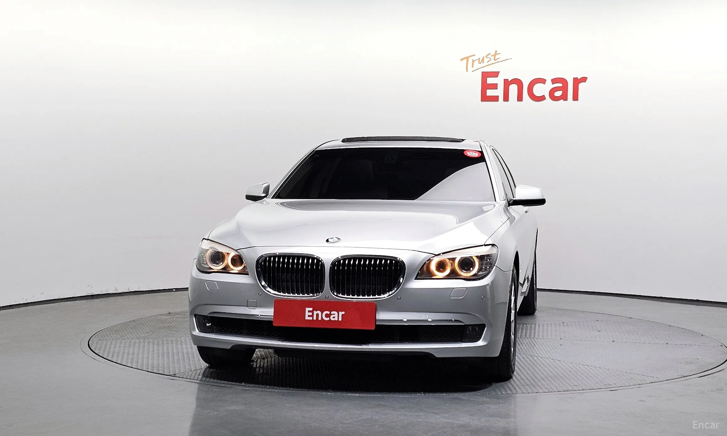 BMW 7 Series (F01) превью 3