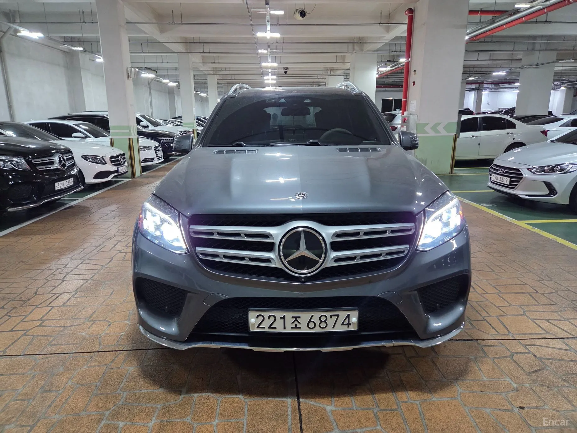 Mercedes Benz GLS-Class X166