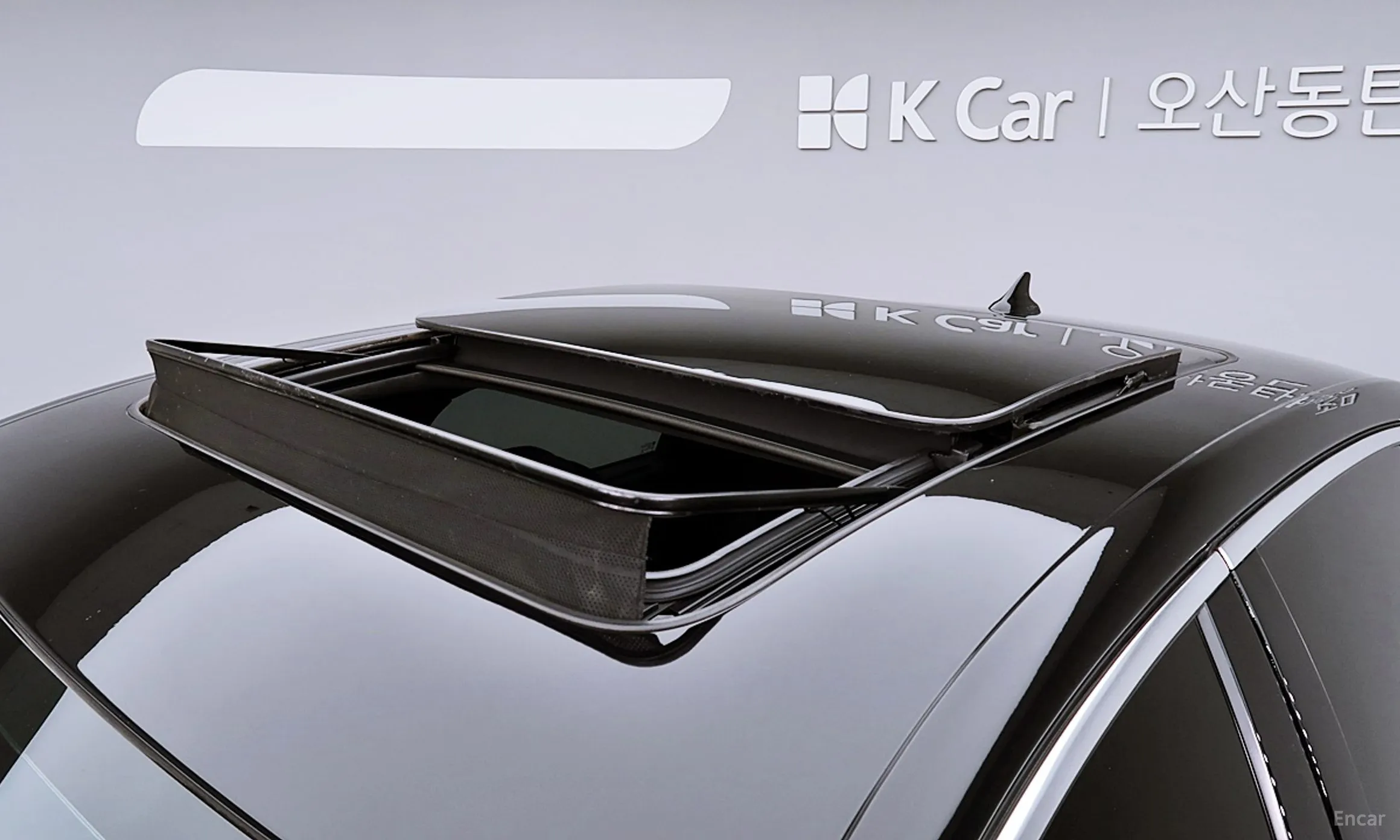 Cadillac CT6 превью 18