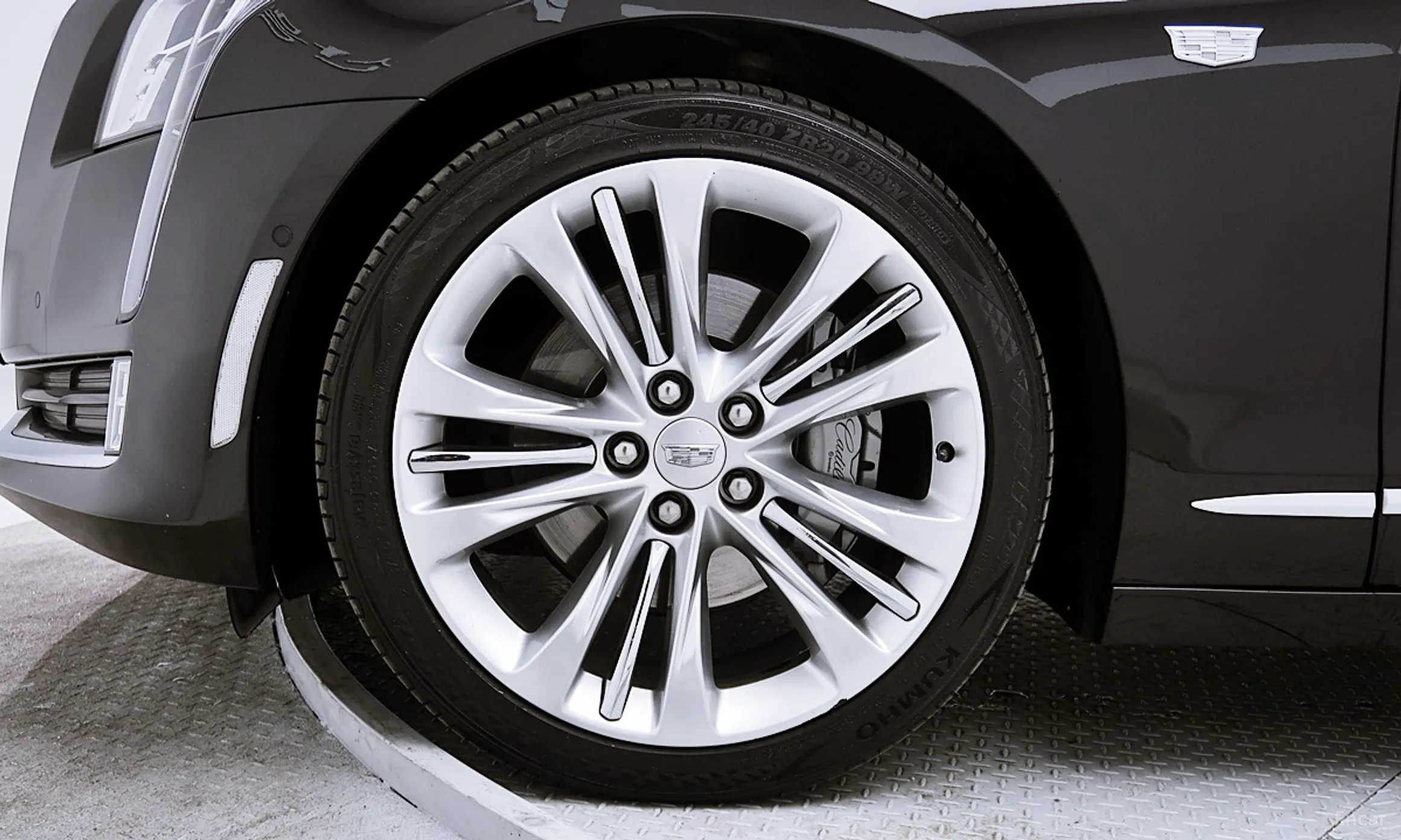 Cadillac CT6 превью 5
