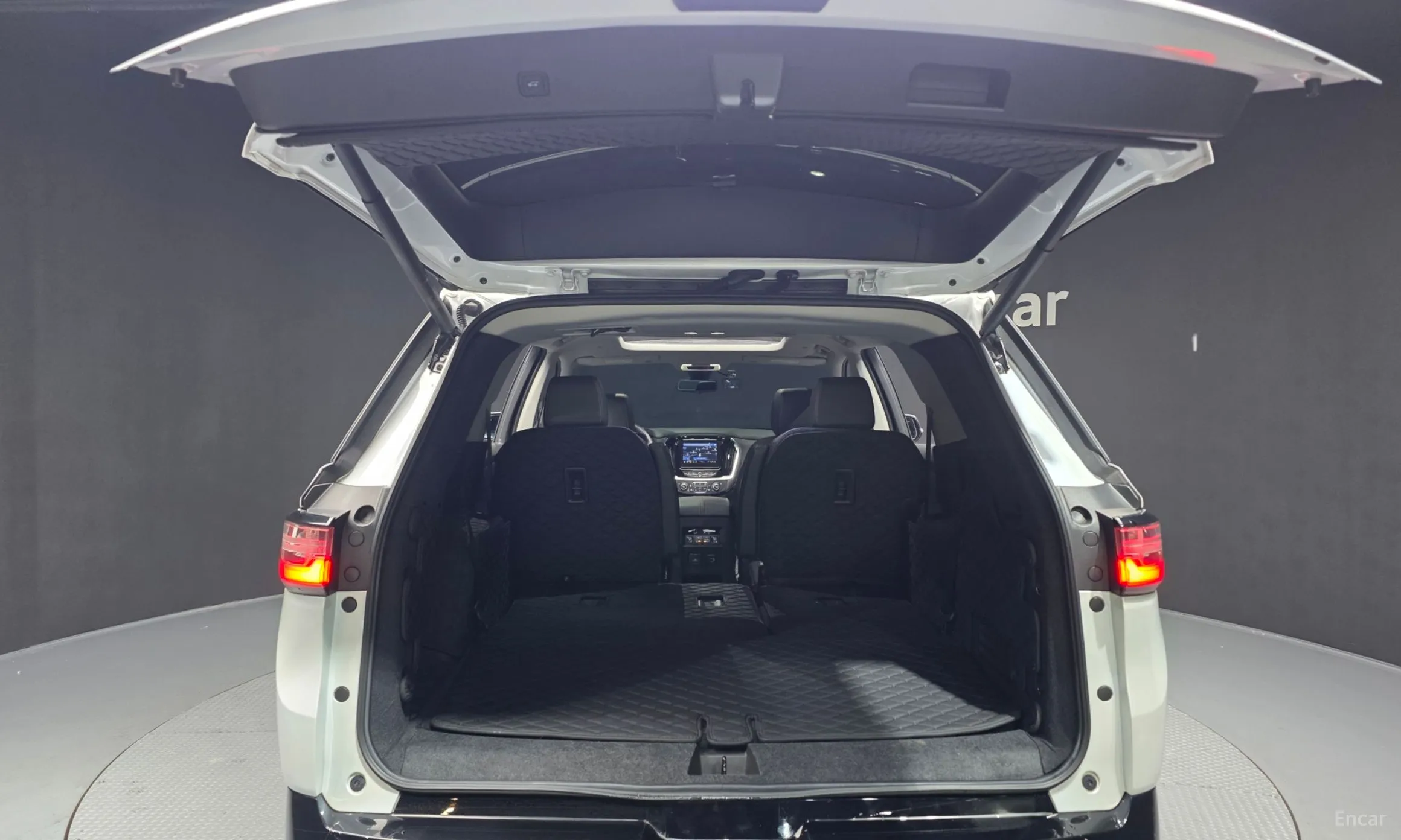 Chevrolet (GM Daewoo) Traverse превью 20