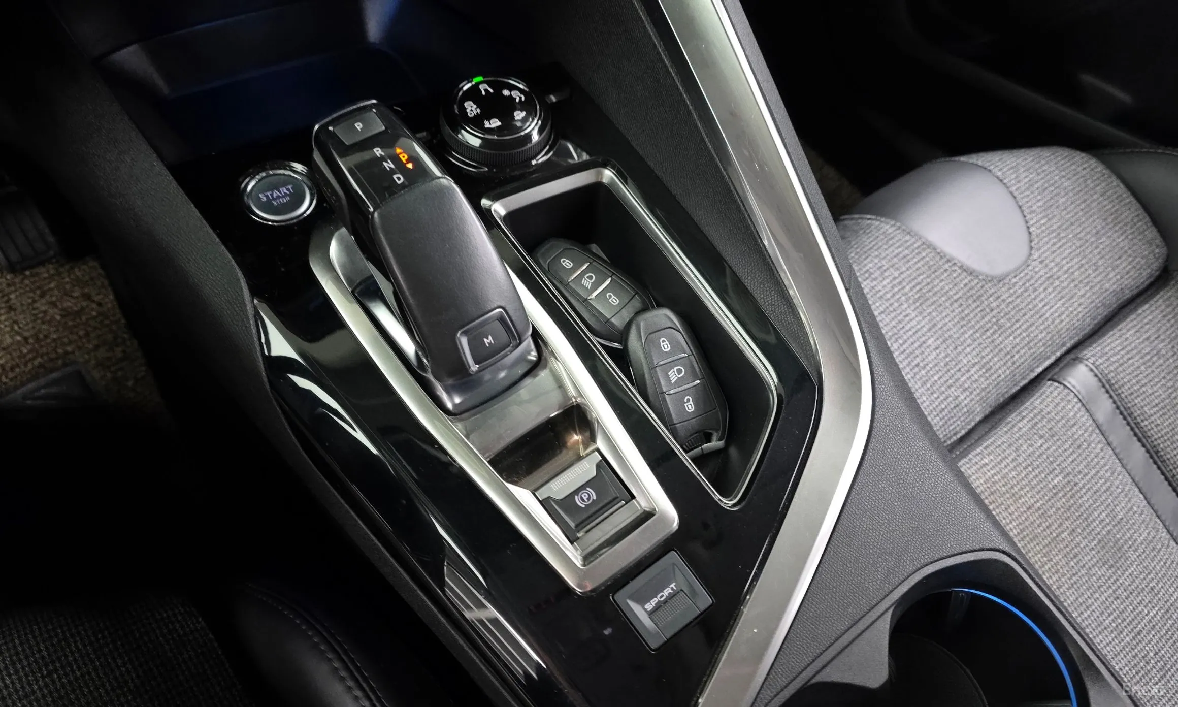 Peugeot 3008 2nd generation превью 9