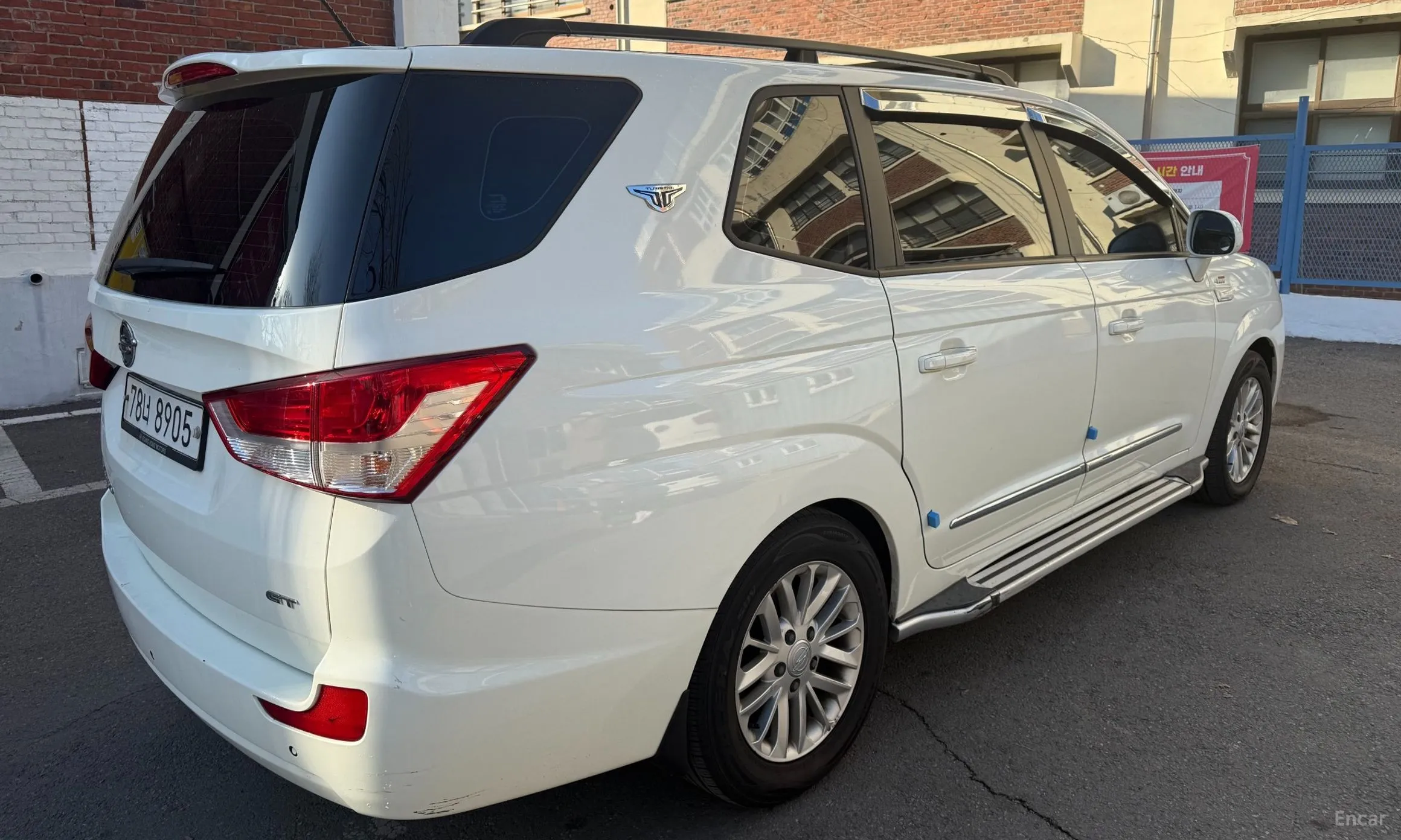 KG Mobility (SsangYong) Korando Turismo превью 4