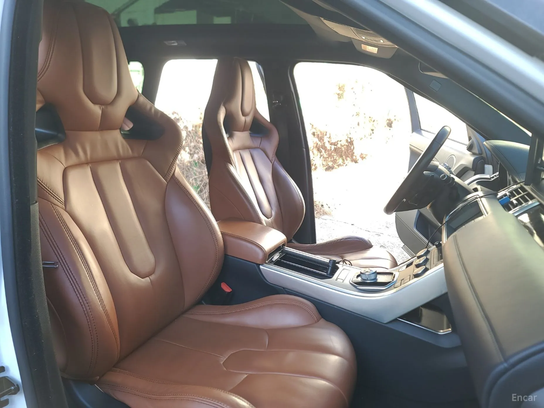 Land Rover Range Rover Evoque превью 12