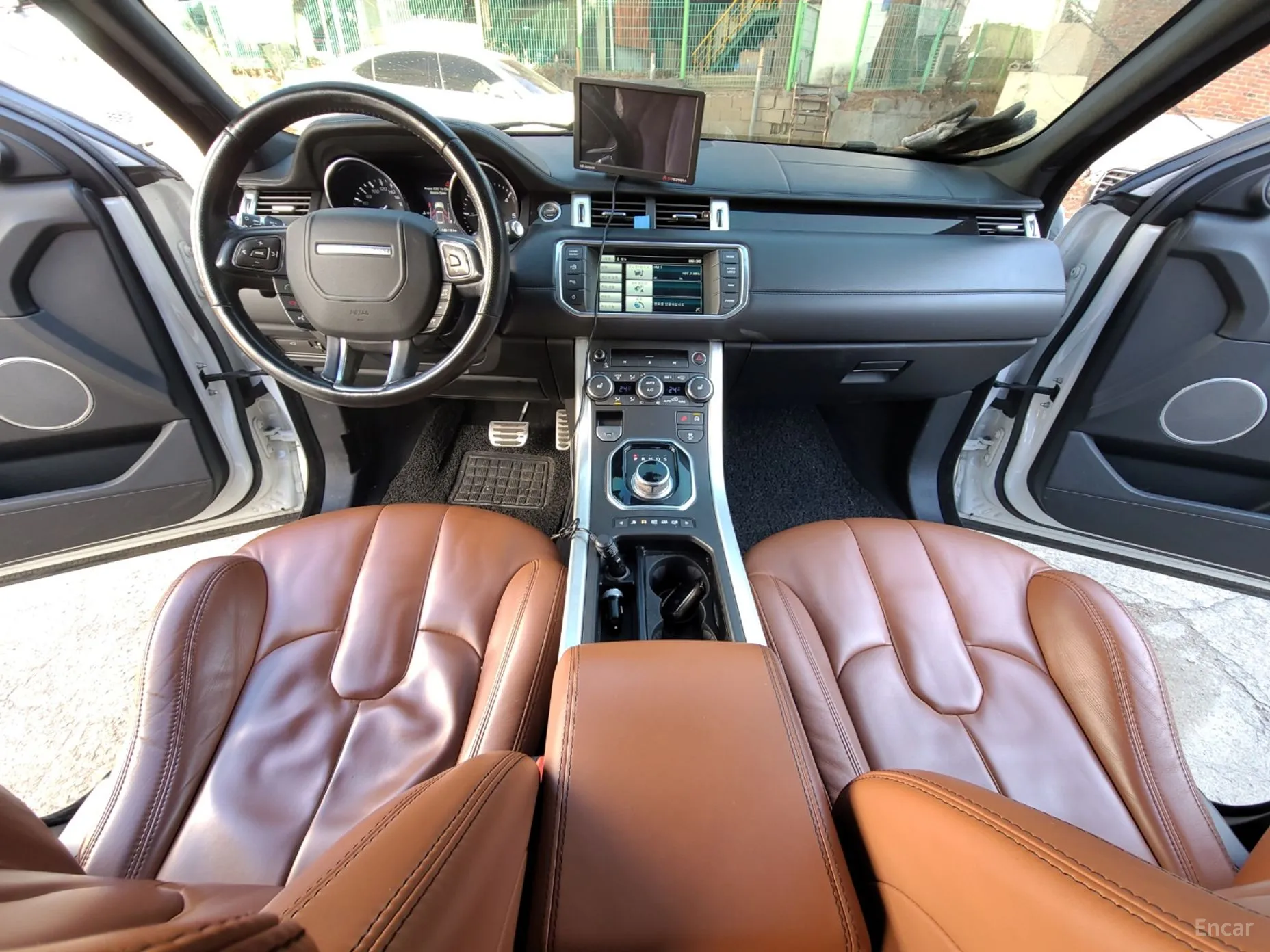 Land Rover Range Rover Evoque превью 9