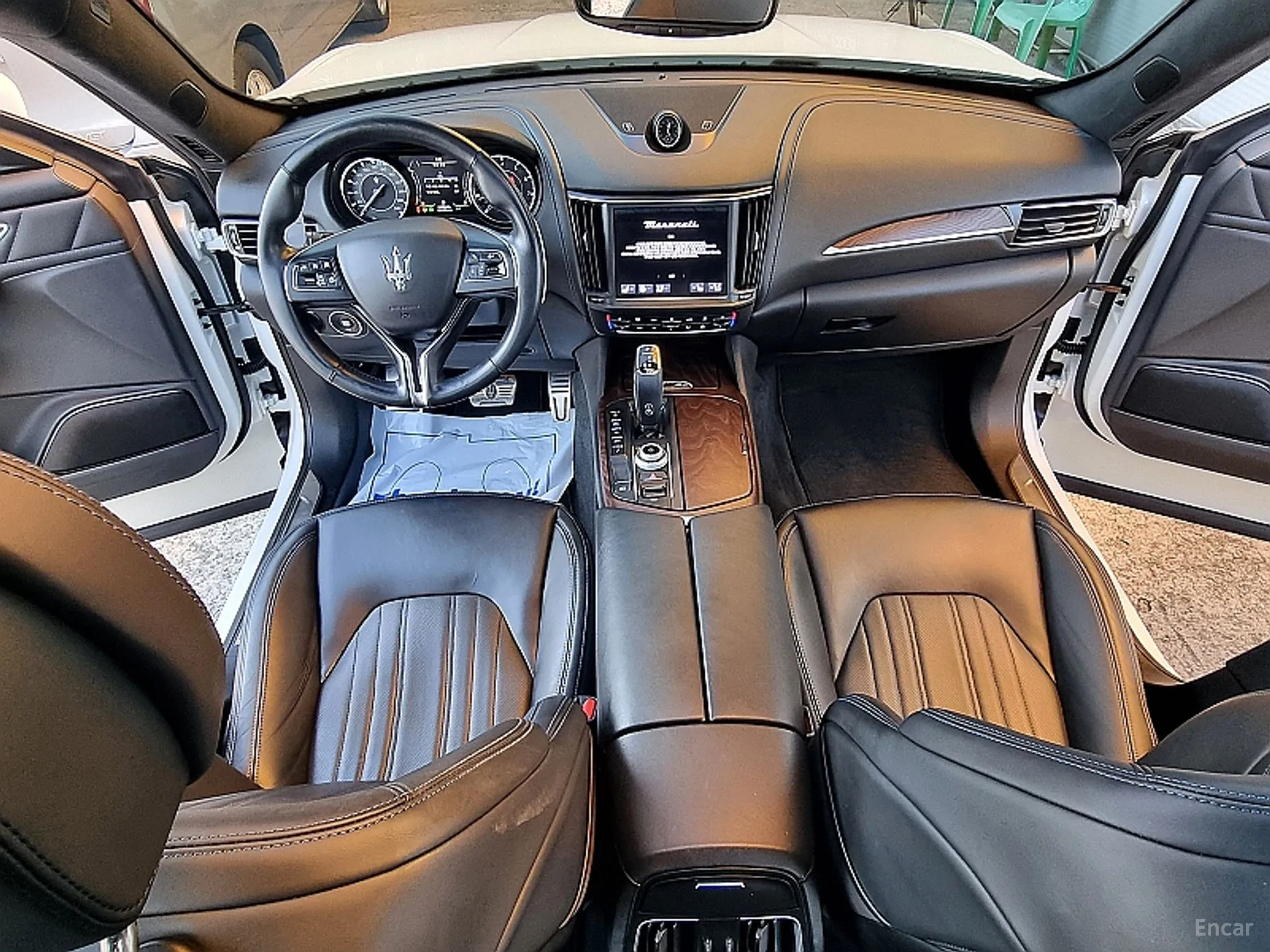Maserati Levante превью 5