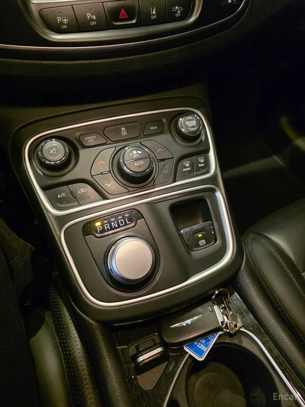 Chrysler 200 Second generation превью 12