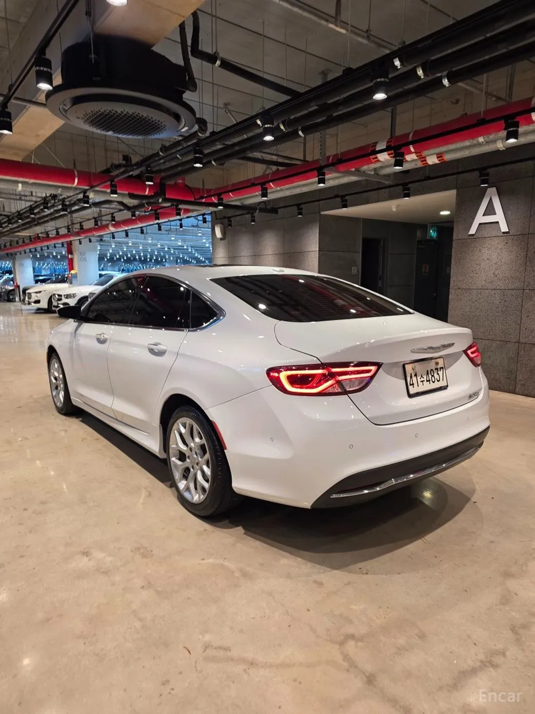 Chrysler 200 Second generation превью 5