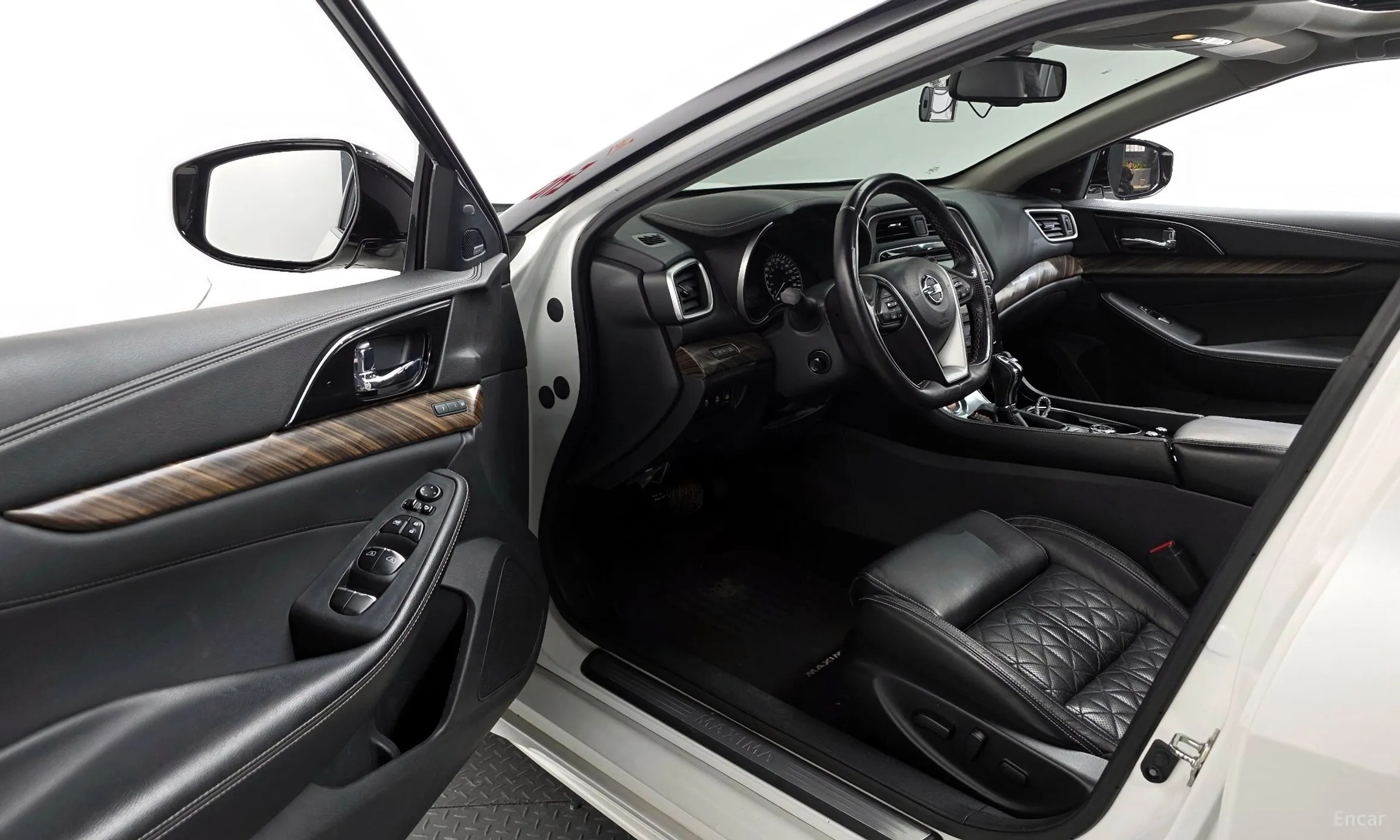Nissan Maxima (A36) превью 10