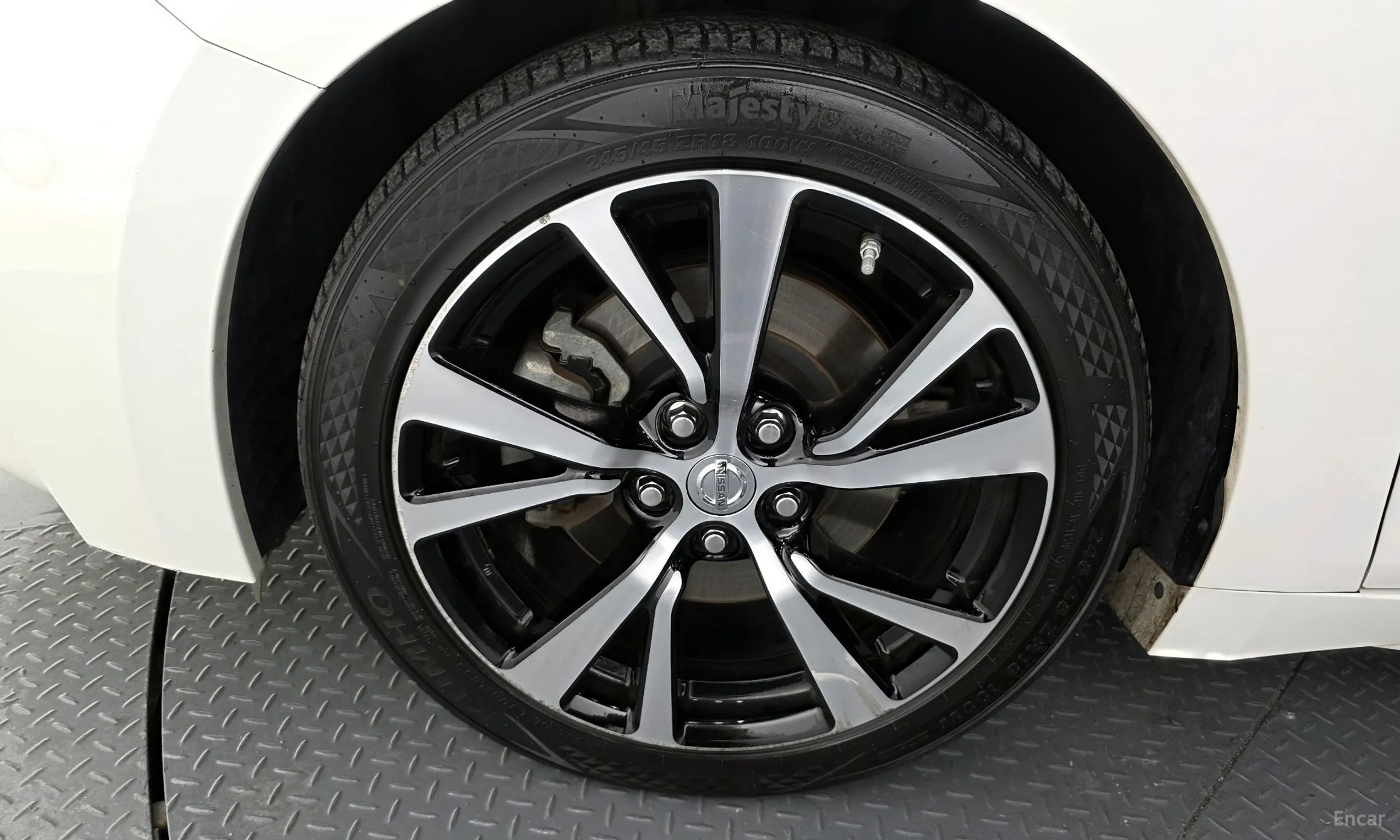Nissan Maxima (A36) превью 5