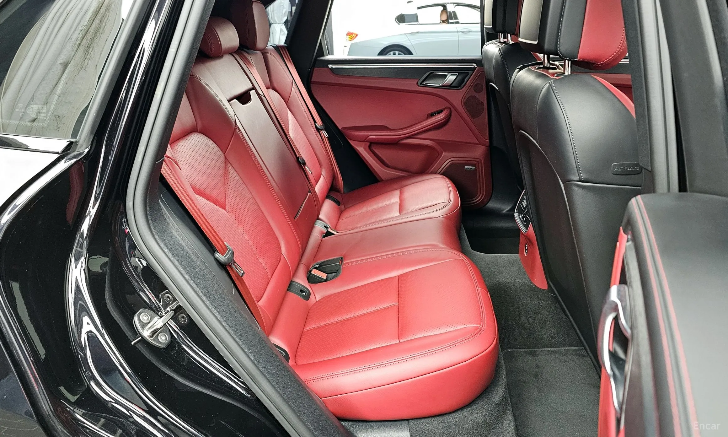 Porsche Macan превью 12