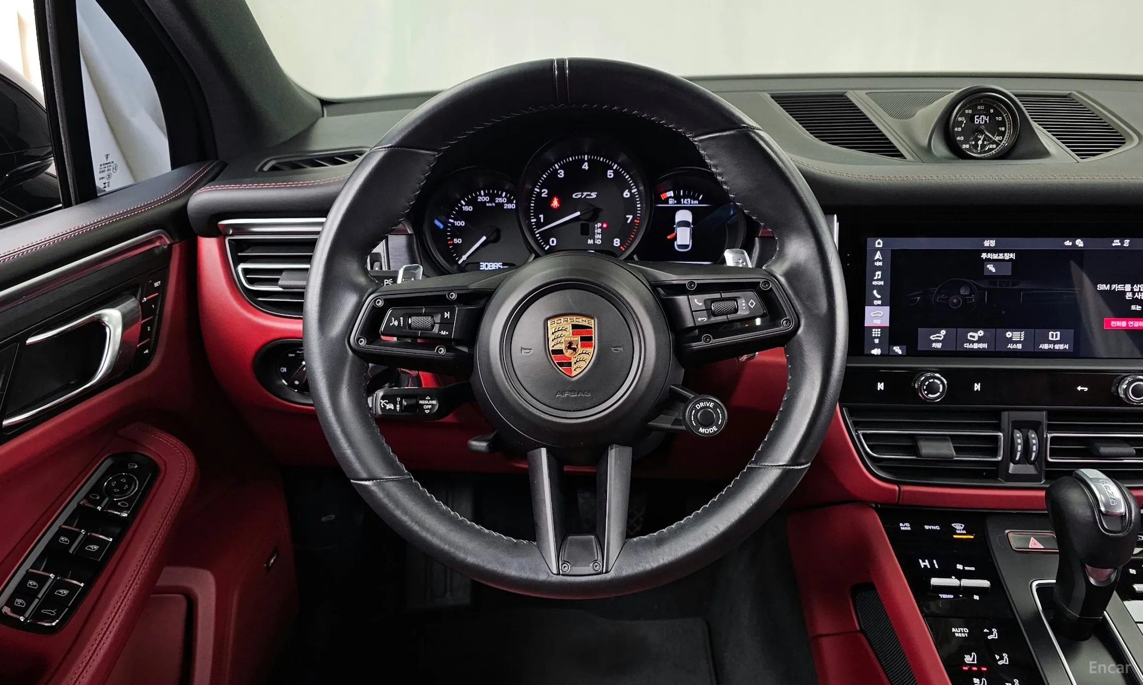 Porsche Macan превью 13