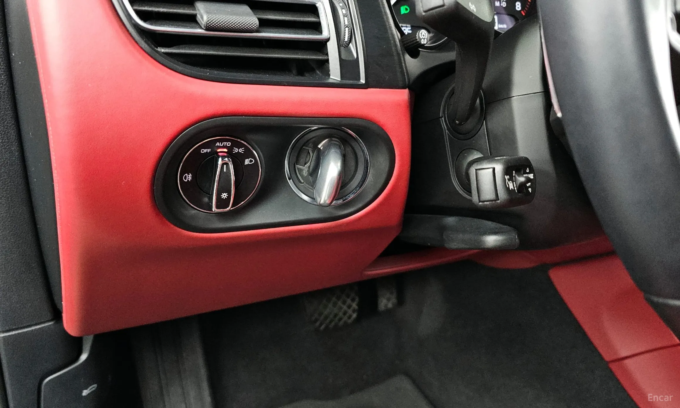 Porsche Macan превью 16