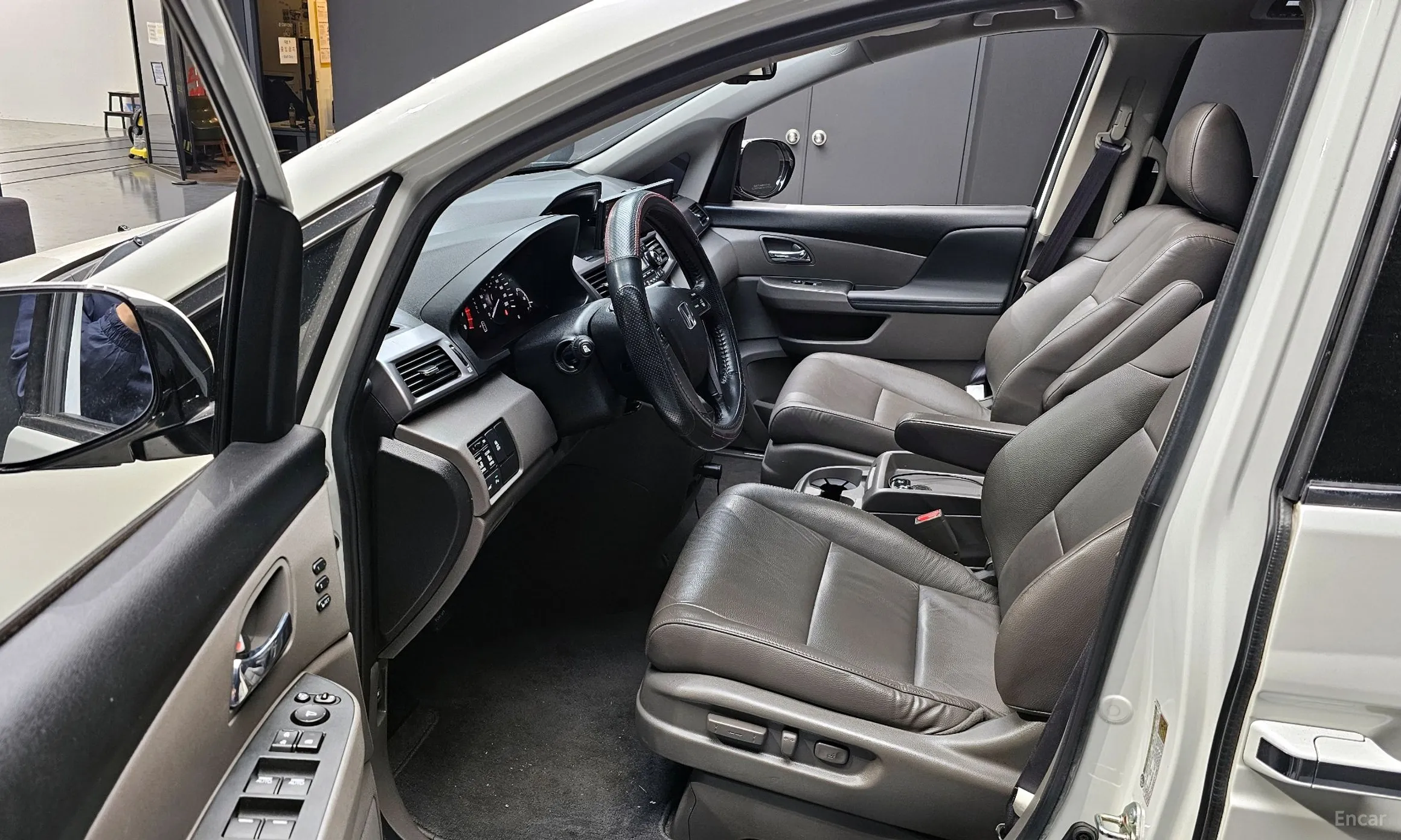 Honda Odyssey превью 10