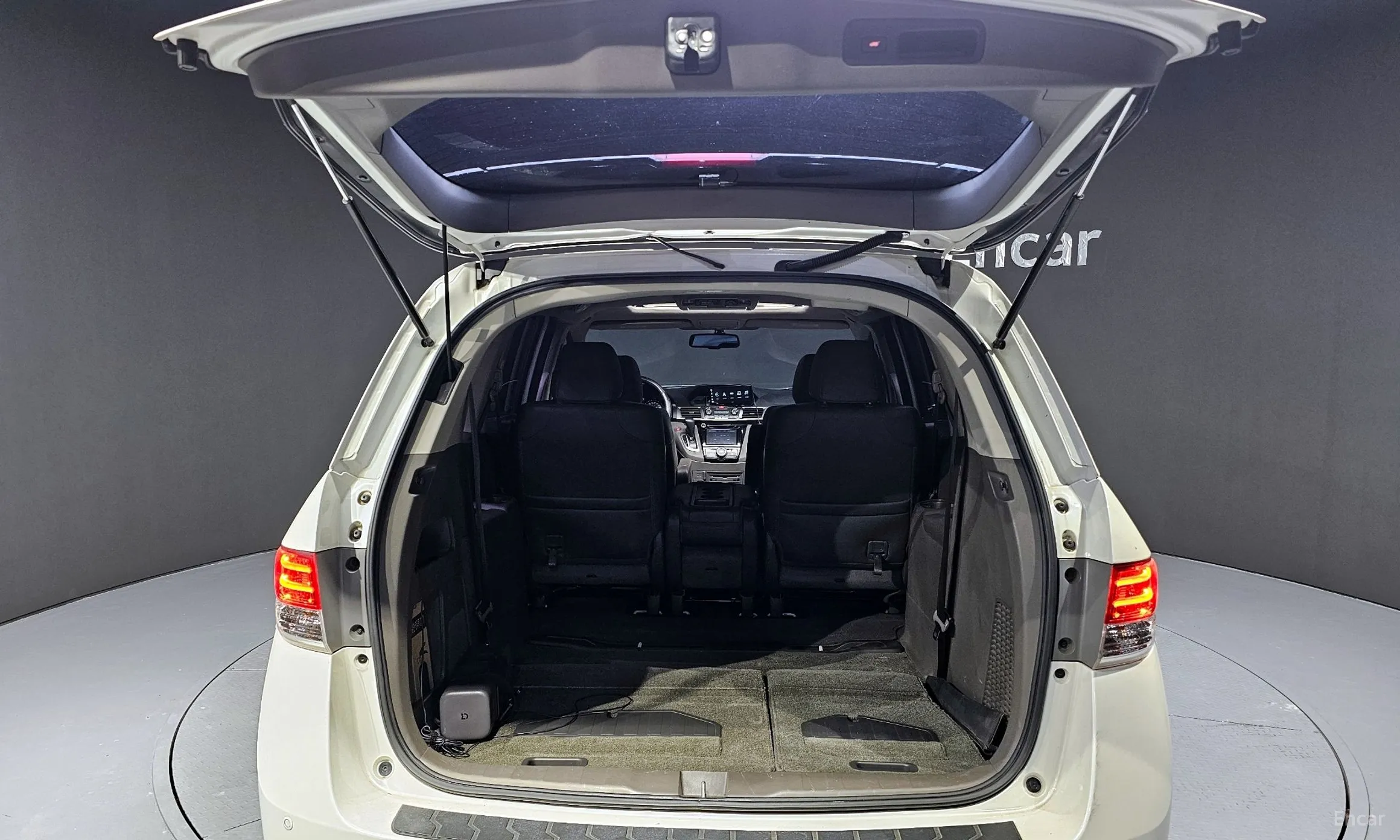 Honda Odyssey превью 20