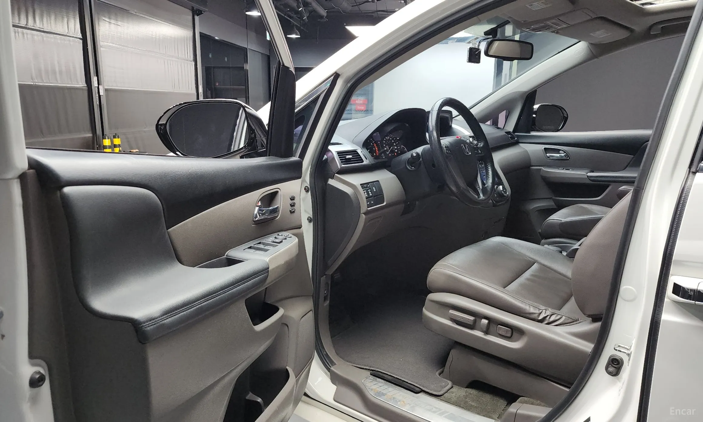 Honda Odyssey превью 10
